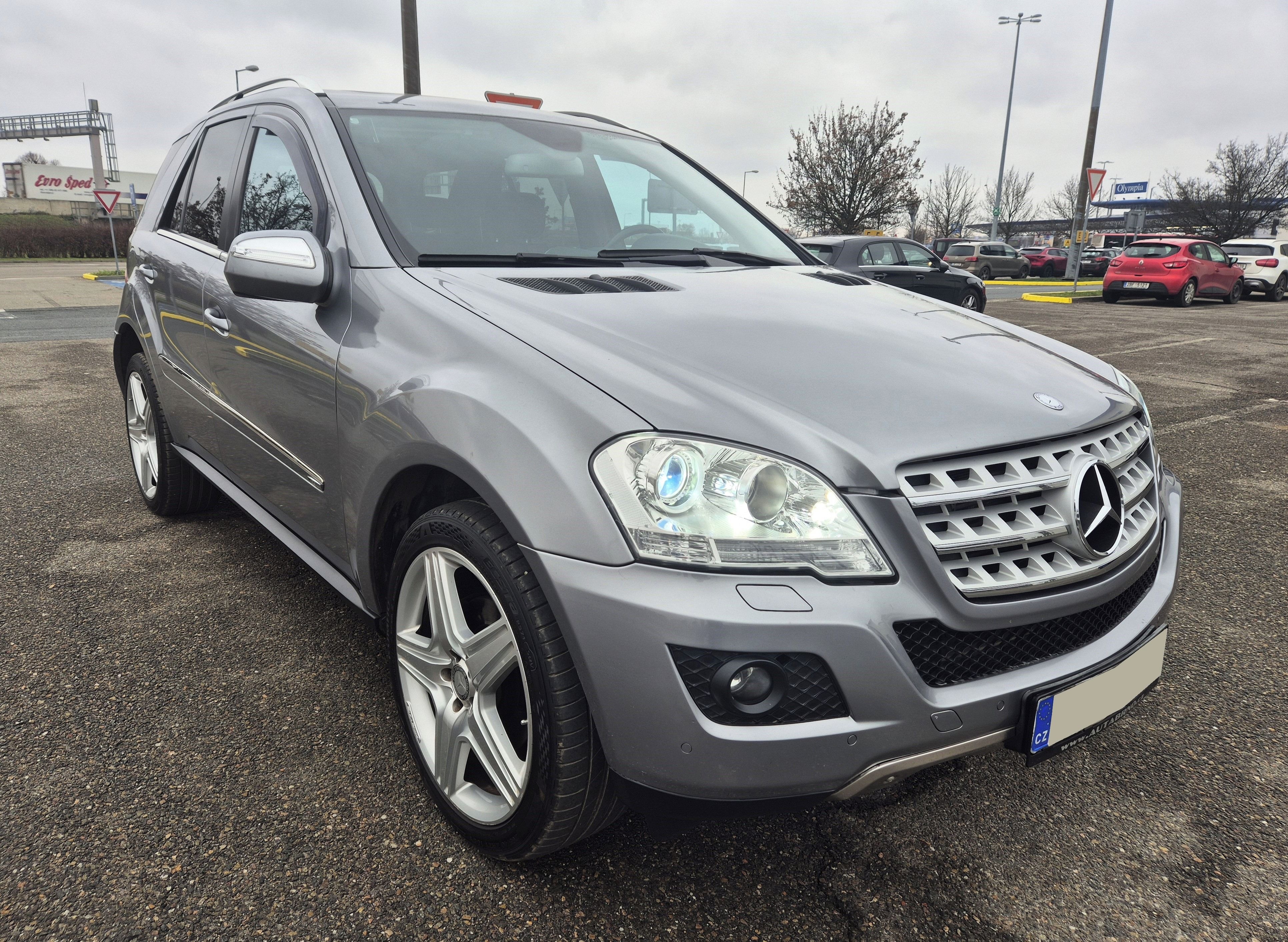 Mercedes-Benz ML, 350 4MATIC AMG 2xDVD+MULTIMED - fotka 3