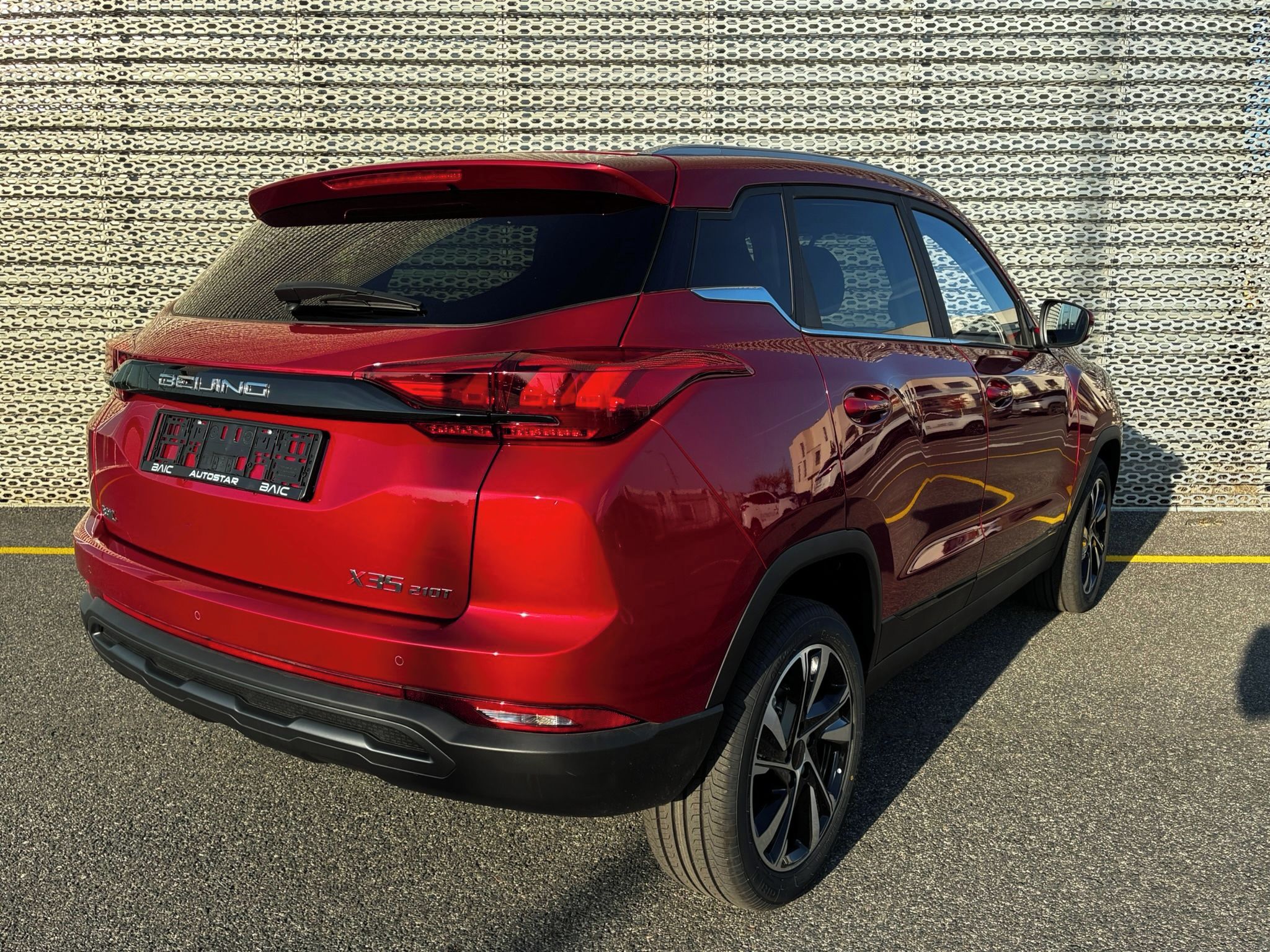 BAIC X35, LUXURY 1,5T 100kW 6/MT 4x2 - fotka 6