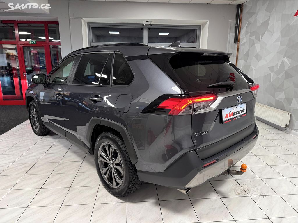 Toyota Rav4, fotka 16