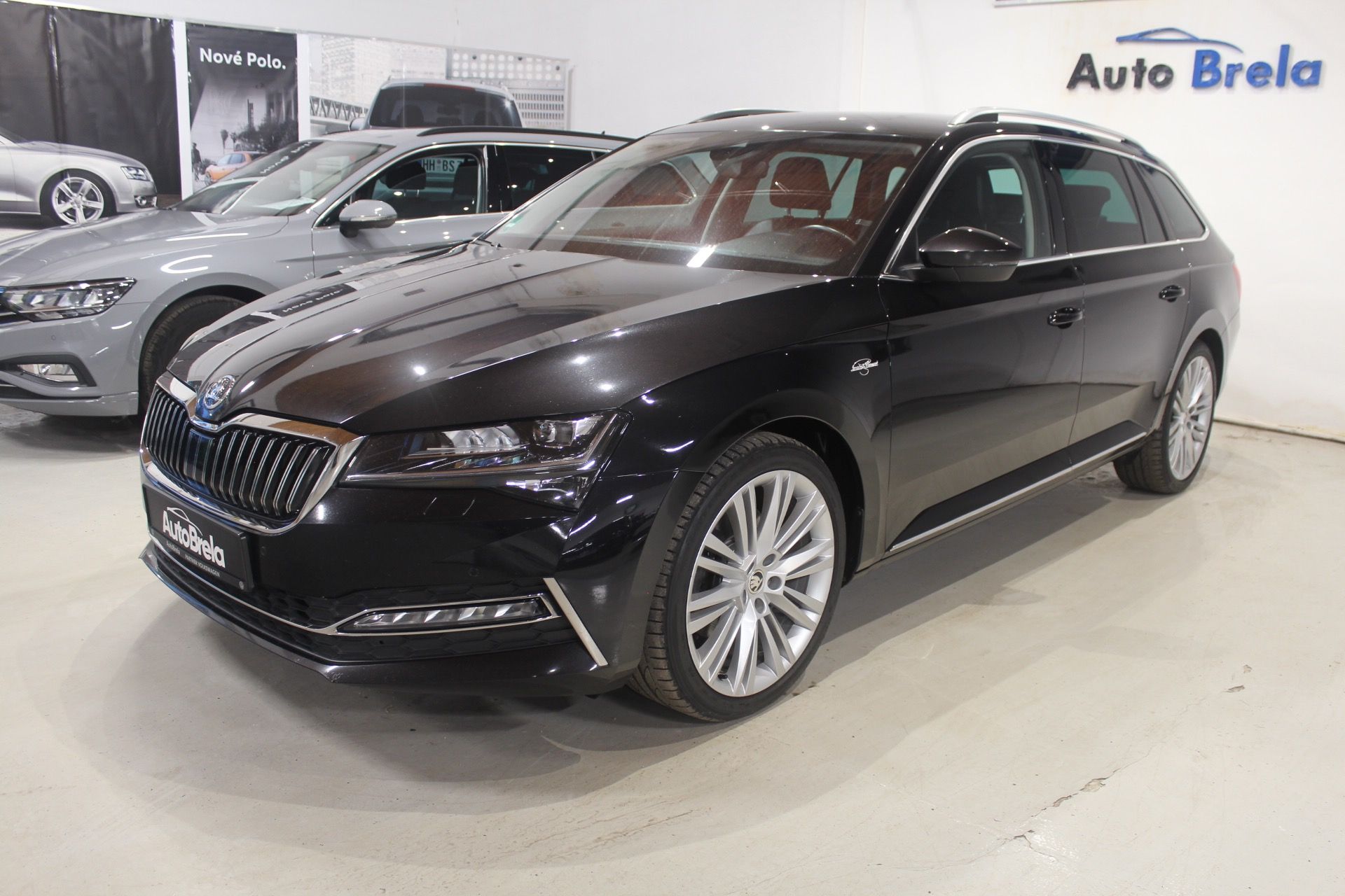 Škoda Superb, 2.0TDI DSG L&K Display Matrix - fotka 6