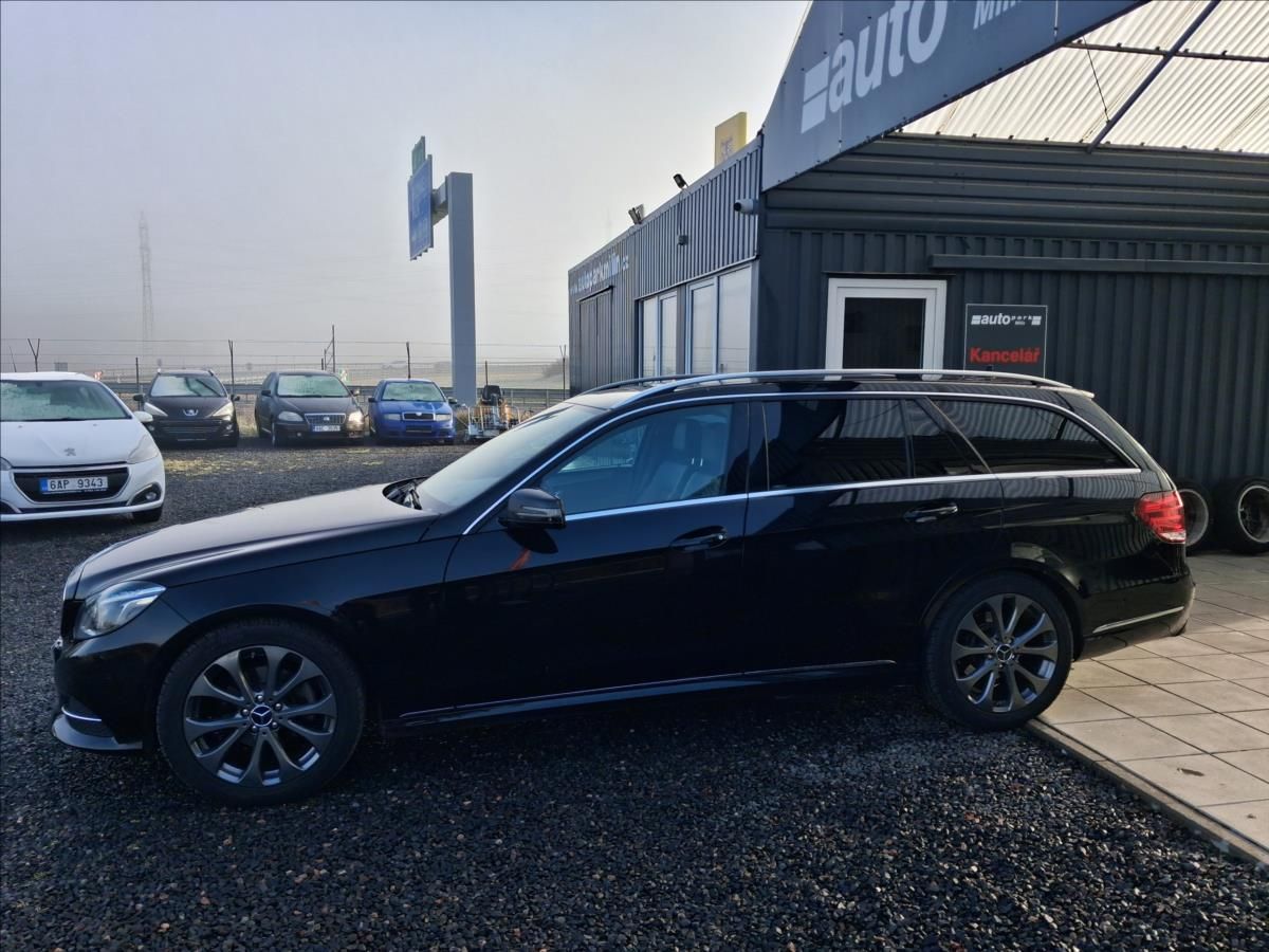 Mercedes-Benz Třídy E, 2,1 2.2,220 Bluetec,po servisu - fotka 4
