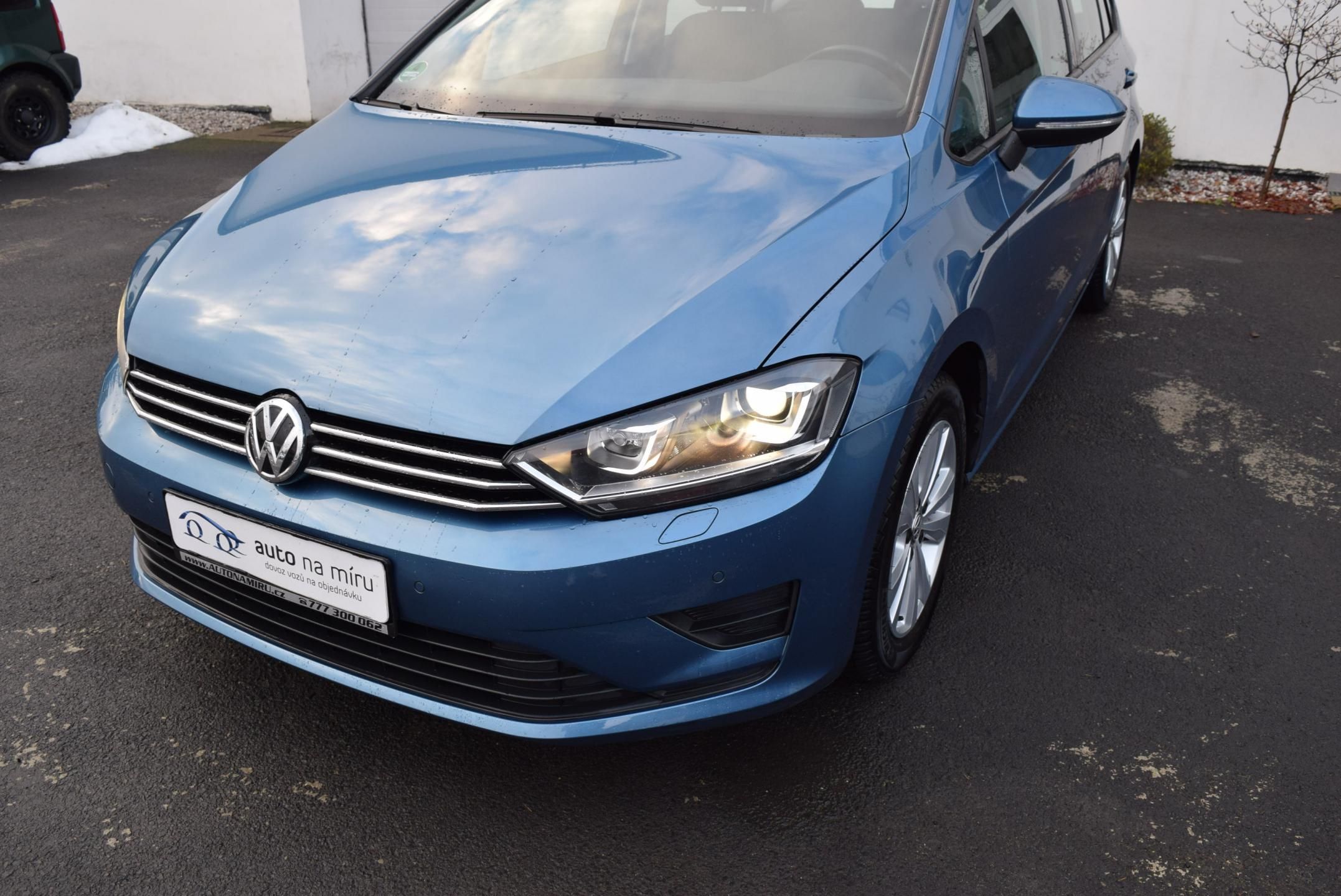 Volkswagen Golf Sportsvan, 1.4TSI 92kwCOMFORTLINE TAŽ XEN - fotka 2