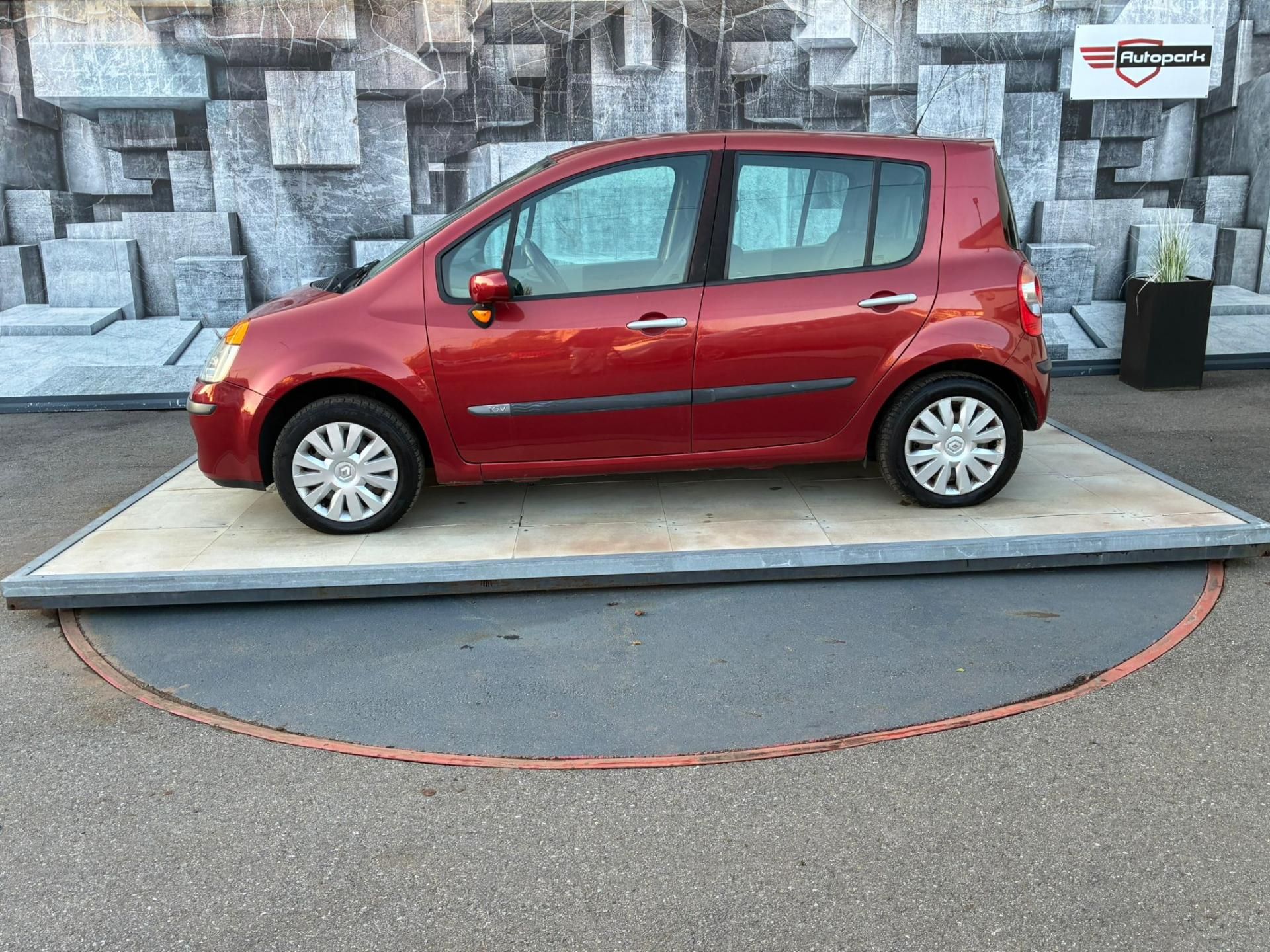 Renault Modus, 1.2i 55KW, VYHŘIVANÉ SEDADLA - fotka 4