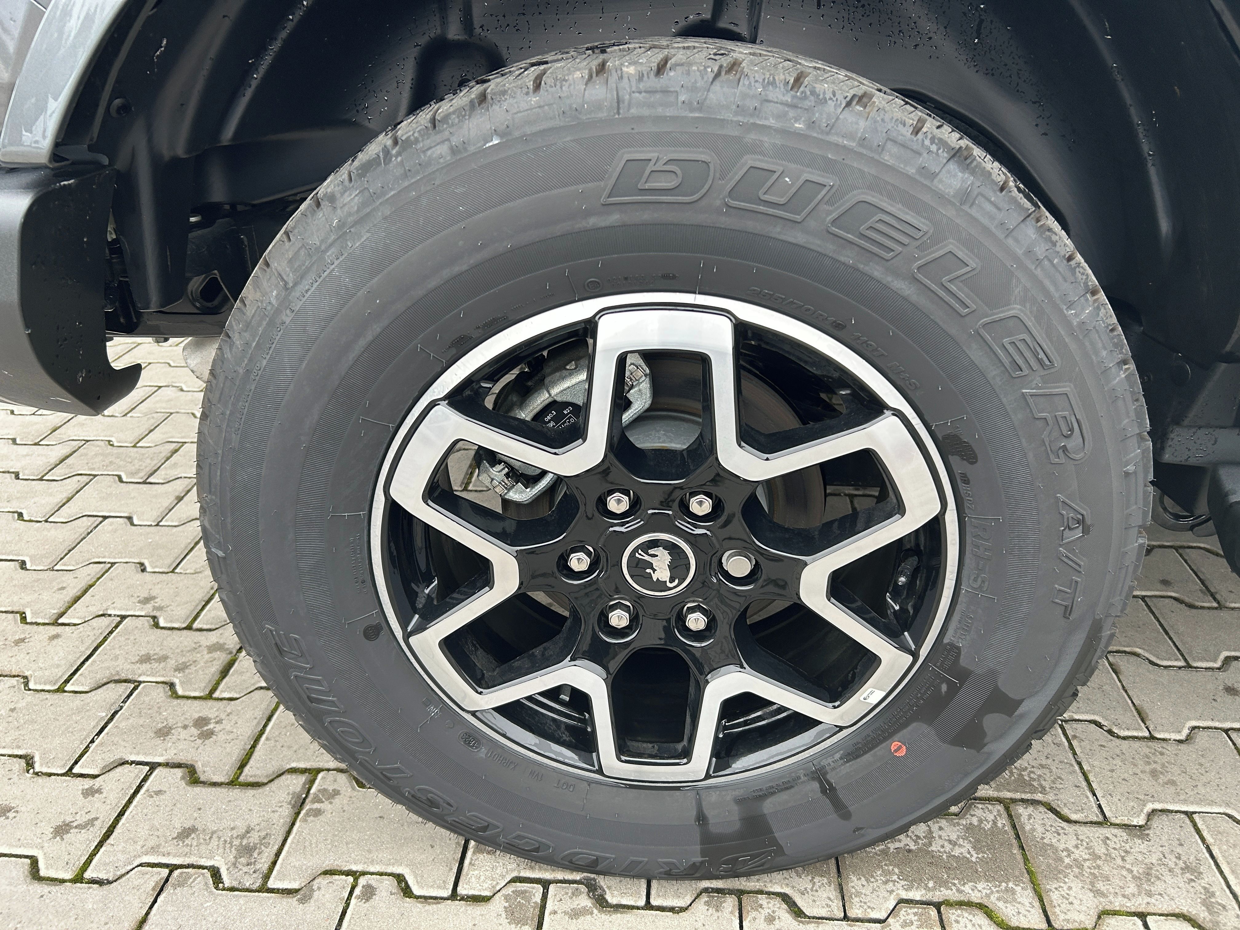 Ford Bronco, 2.7 EcoBoost 246kW OUTER BANKS - fotka 6