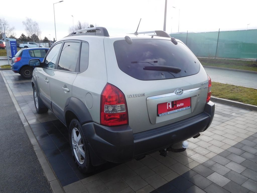 Hyundai Tucson, 2.0CRDi Confort+ 4WD, Automat - fotka 4