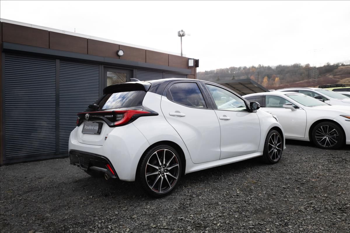 Toyota Yaris, 1,5 AT GR SPORT - fotka 2