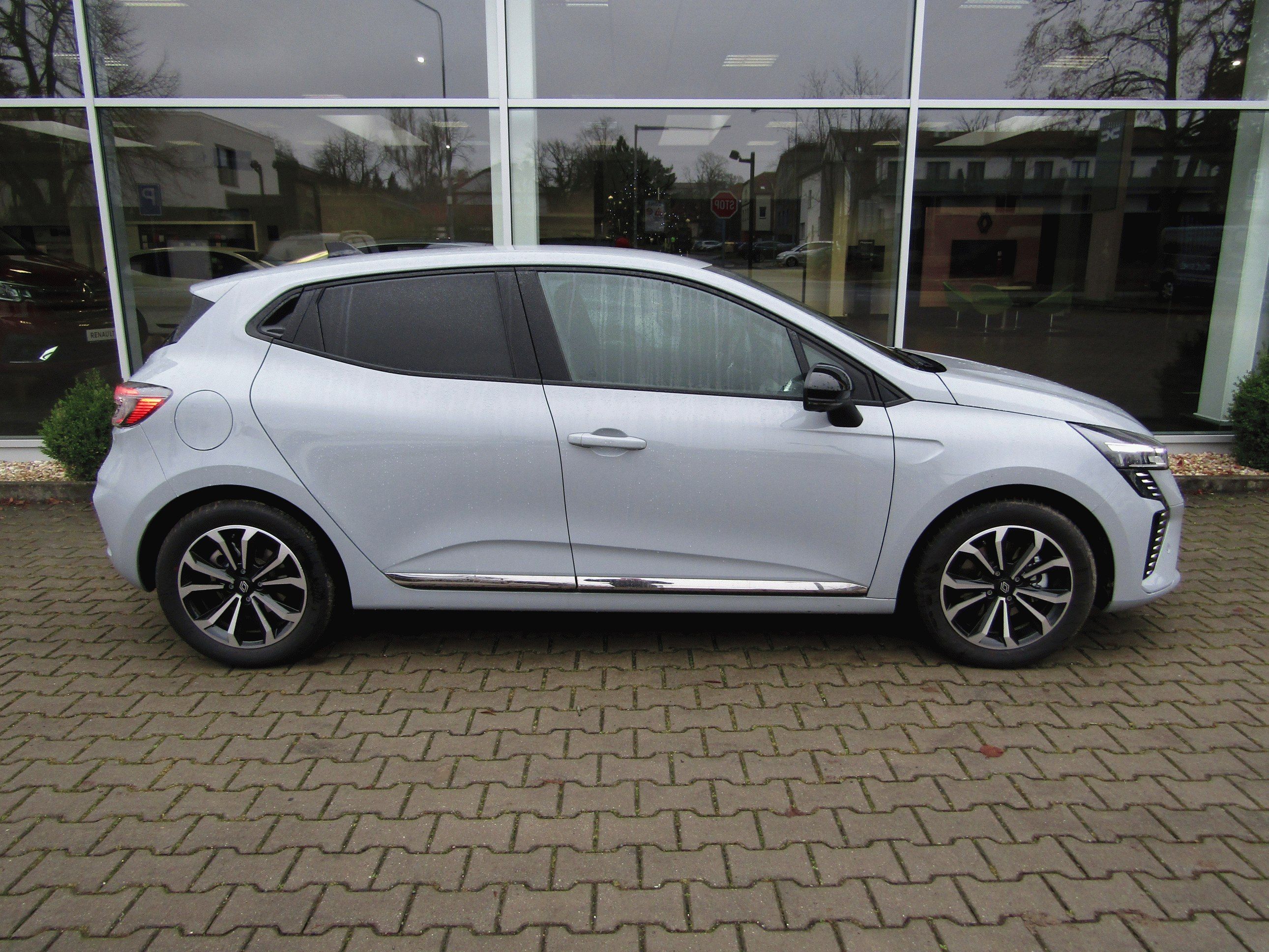Renault Clio, E-Tech full hybrid 145 Techno - fotka 3