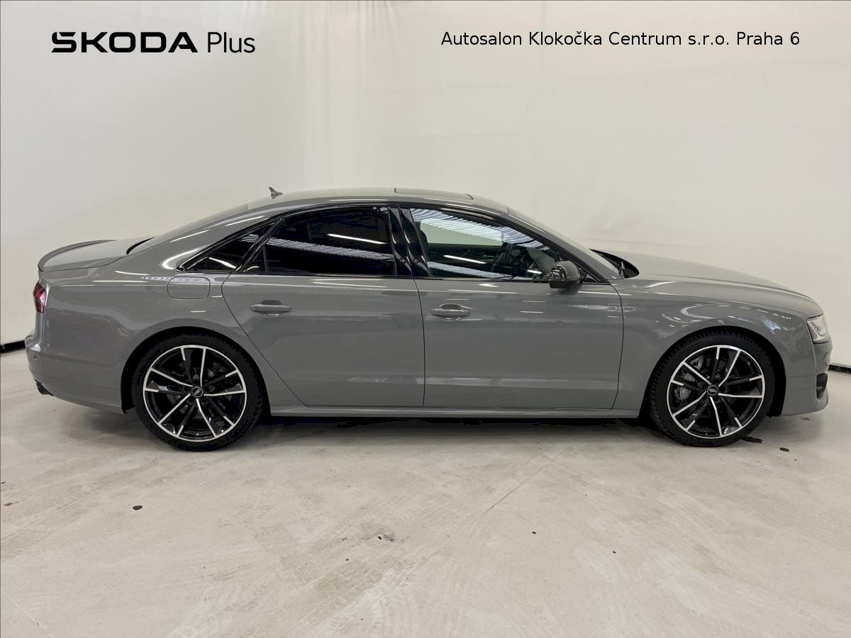 Audi S8, 4,0TFSI445 kW Quattro - fotka 3