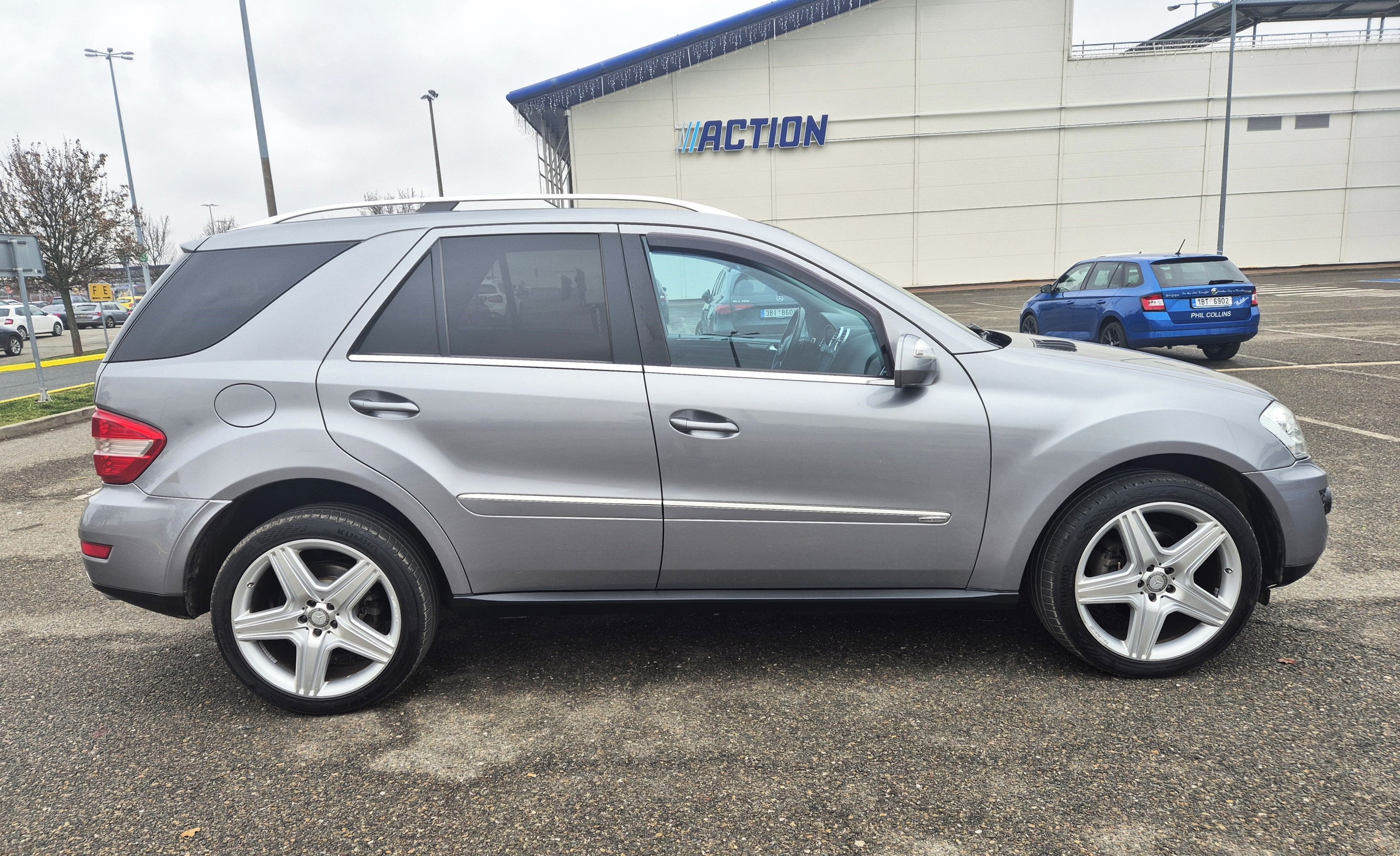 Mercedes-Benz ML, 350 4MATIC AMG 2xDVD+MULTIMED - fotka 4
