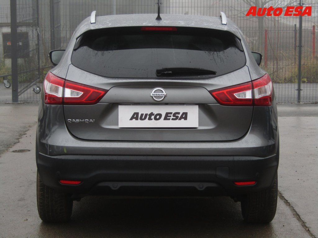 Nissan Qashqai, 1.2 DiG-T 4X2,N-Connecta - fotka 5