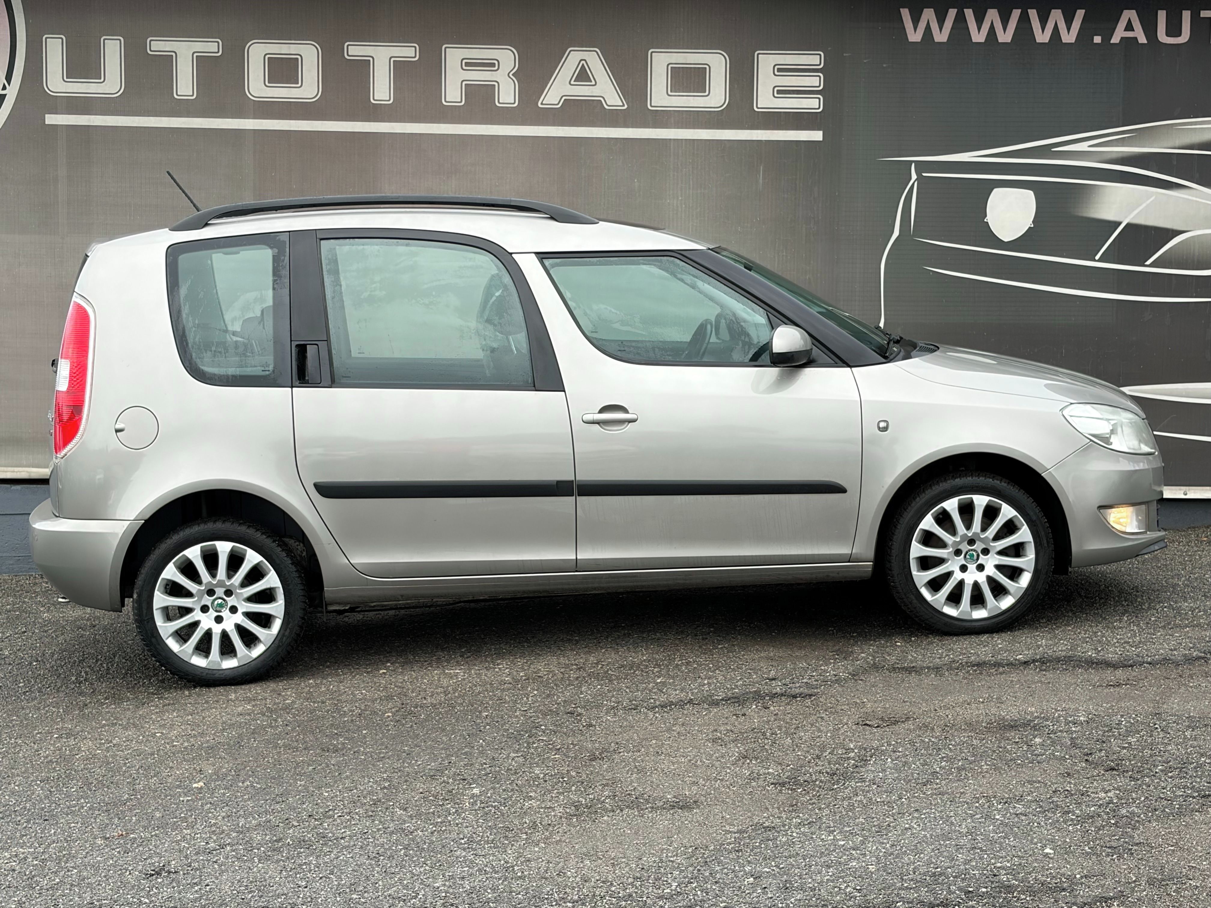 Škoda Roomster, 1.2TSi 77kW, DigiKLIMA, PANO - fotka 5