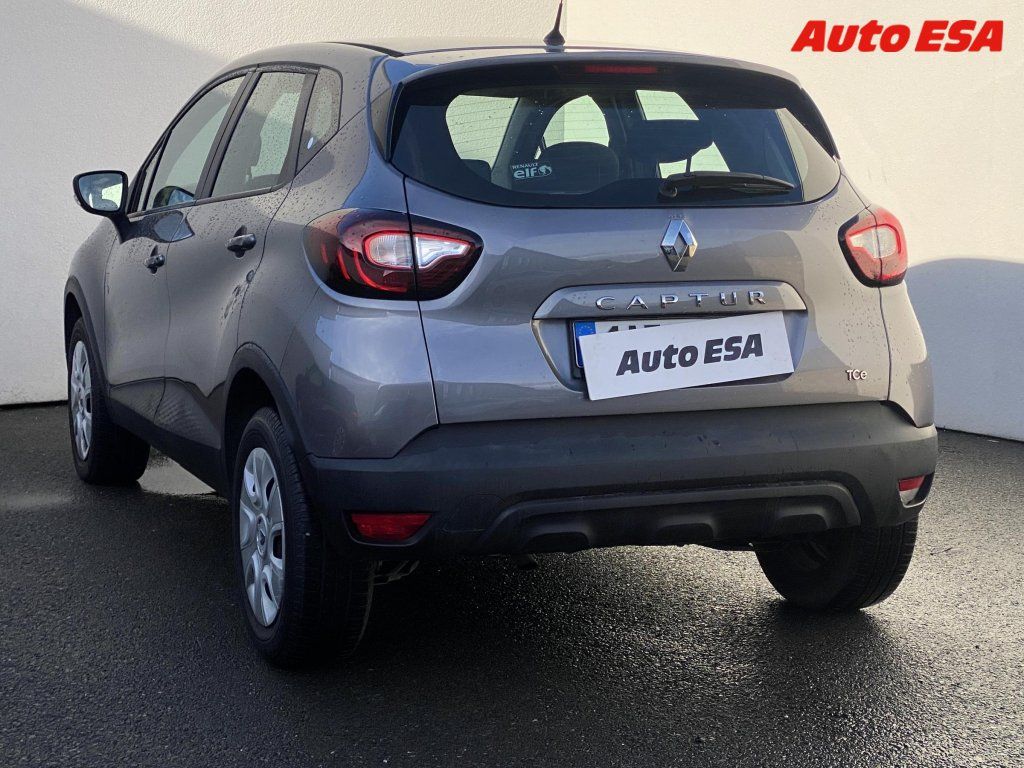 Renault Captur, 0.9 TCe,AC,tempo - fotka 6