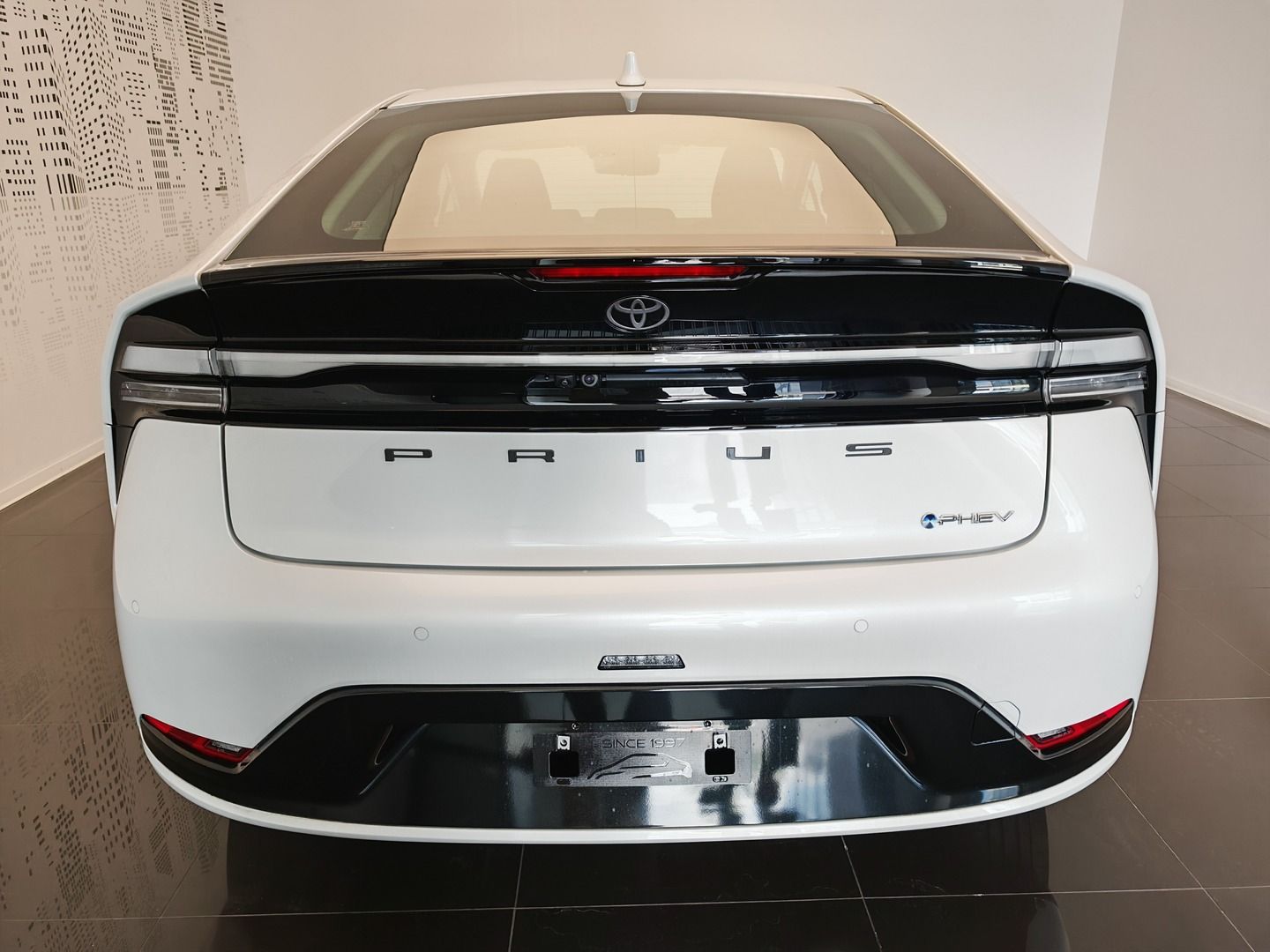 Toyota Prius, 2.0 Plug-in Hybrid Prestige - fotka 5