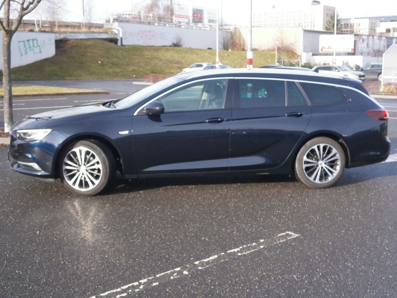Opel Insignia, 1,6CDTI JEN 61TKM!! SER.K.T.Z. - fotka 2