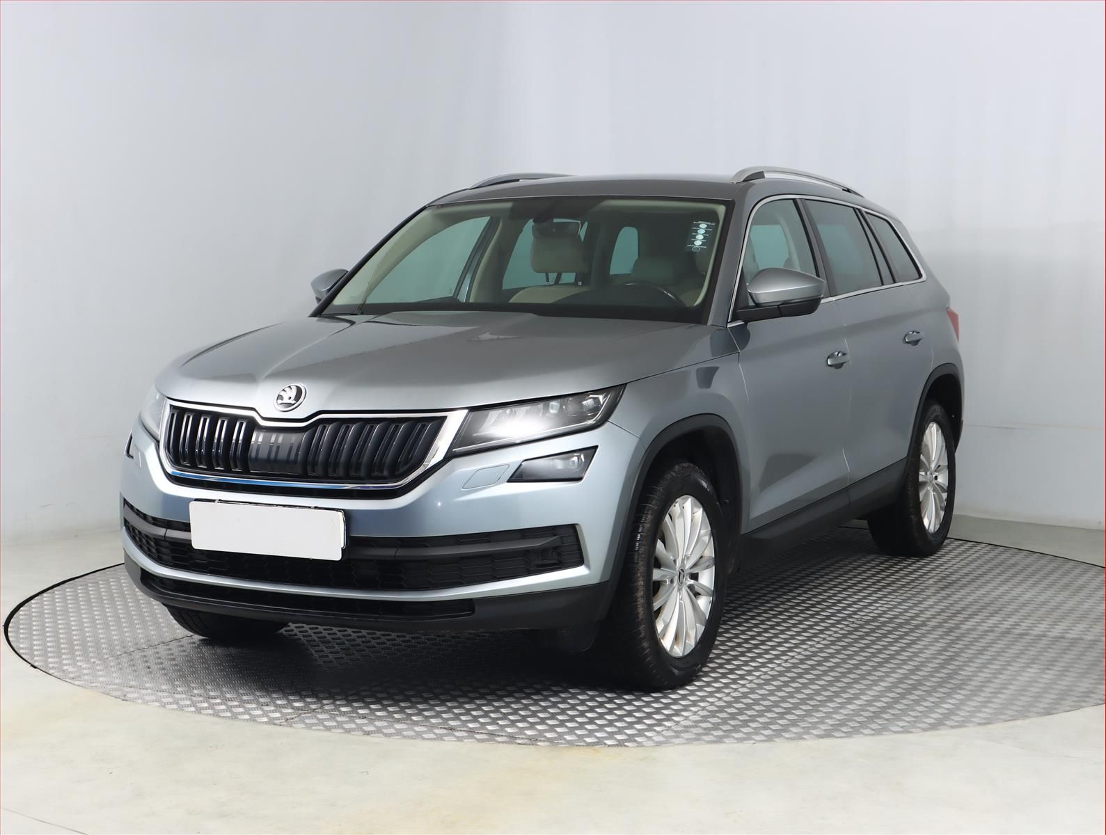 Škoda Kodiaq, 2.0 TDI, 4X4, Automat, Kůže - fotka 2