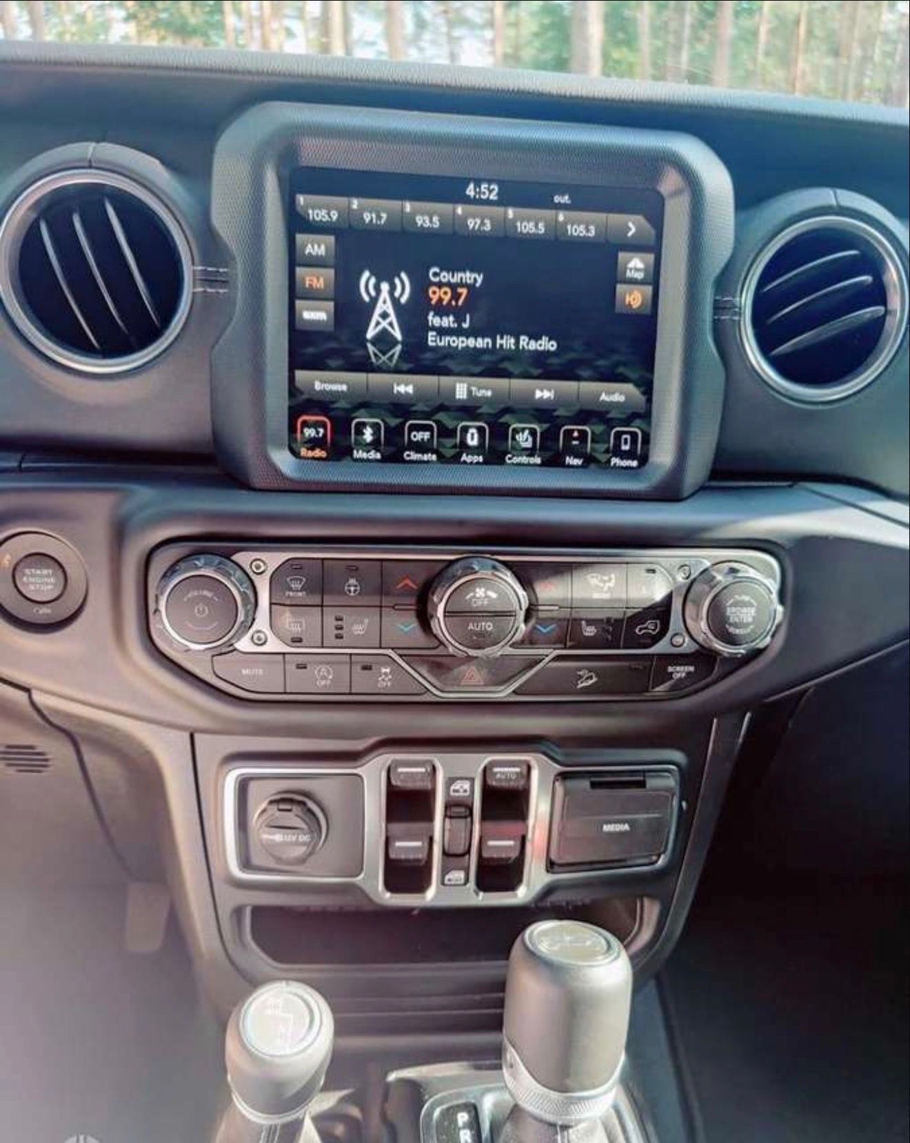 Jeep Wrangler, 3.6L Sahara - fotka 6