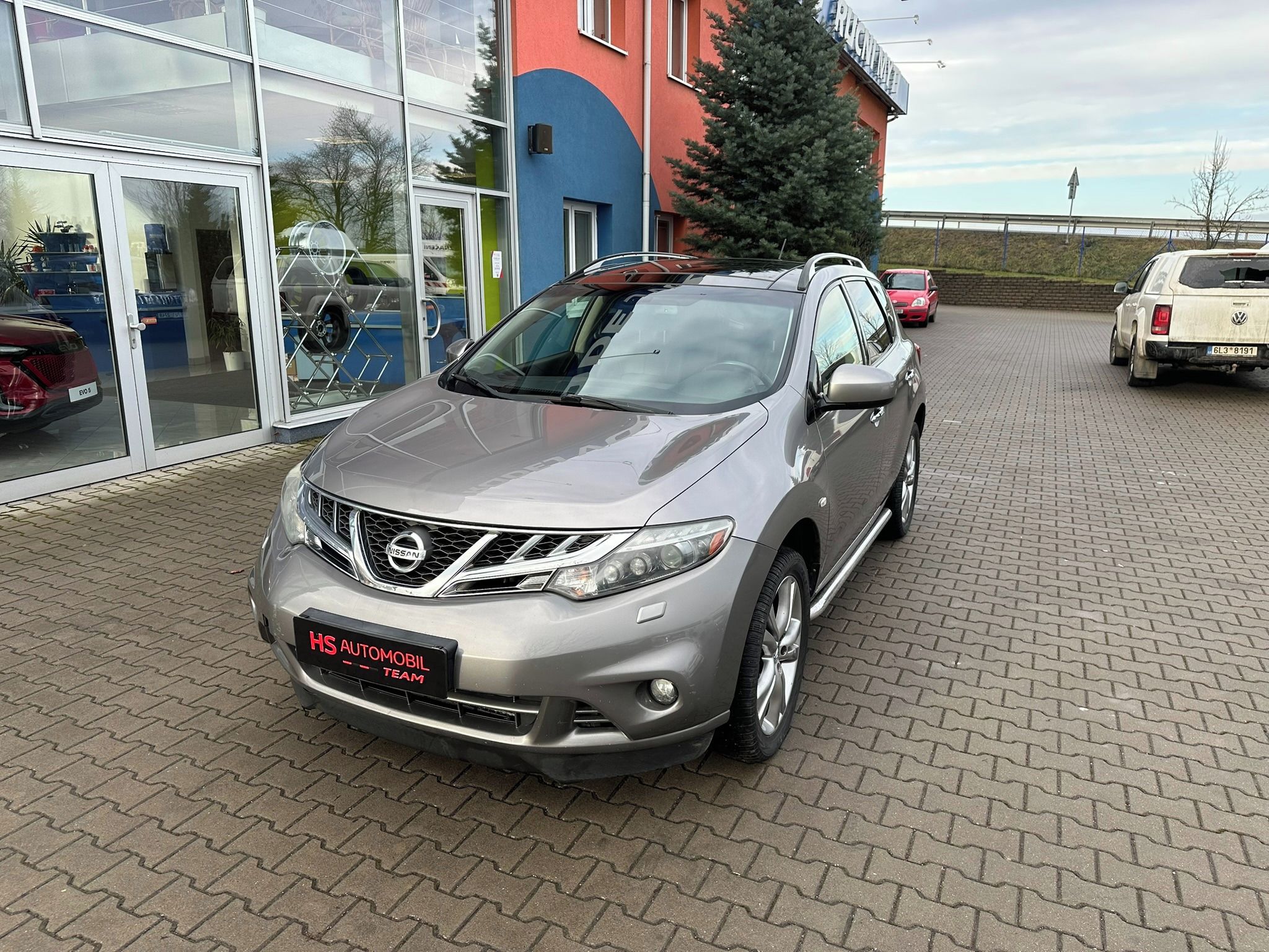 Nissan Murano, 2,5D 4x4 140kW - fotka 2