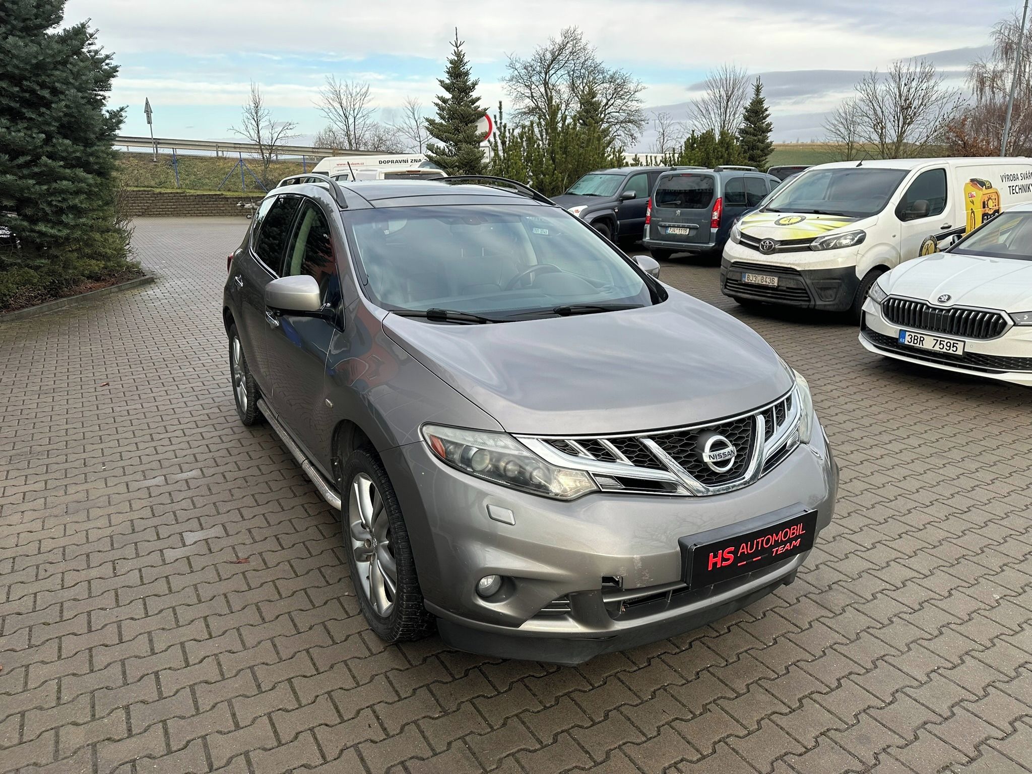 Nissan Murano, 2,5D 4x4 140kW - fotka 5