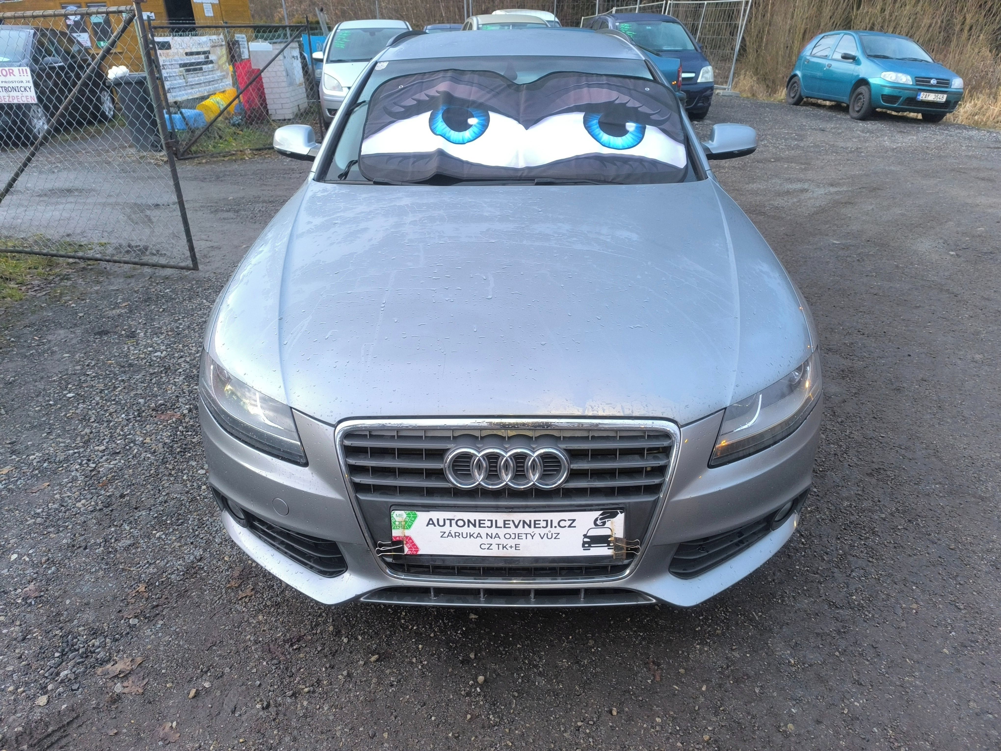 Audi A4, KRÁSNÁ,130KM,SERVISKA,1MAJITEL - fotka 2
