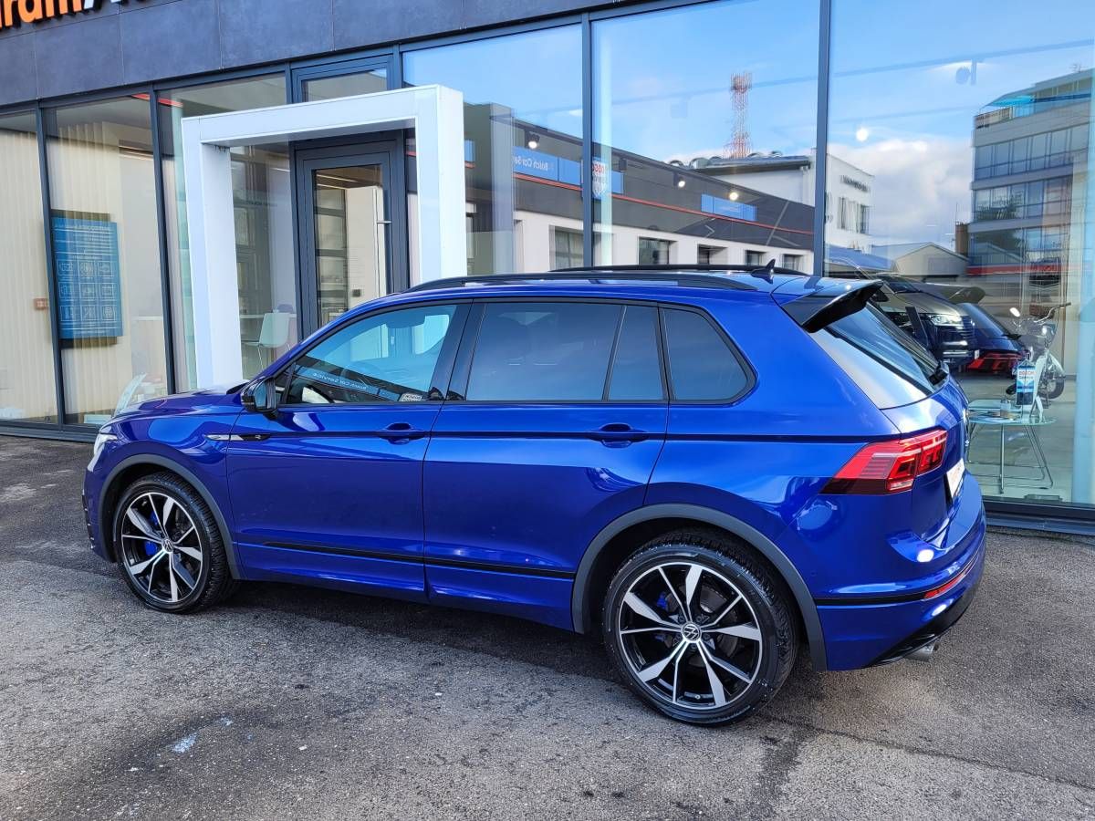 Volkswagen Tiguan, R 2.0 TSI AKRAPOVIČ 235kW - fotka 2