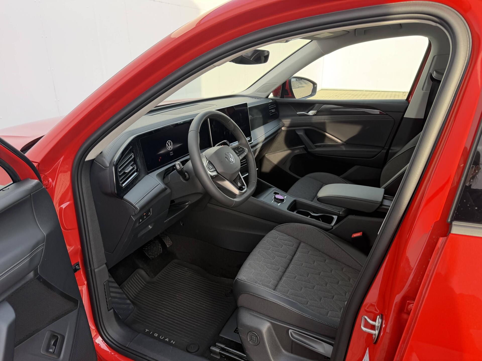 Volkswagen Tiguan, People 7DSG mHEV 1,5eTSI - fotka 5