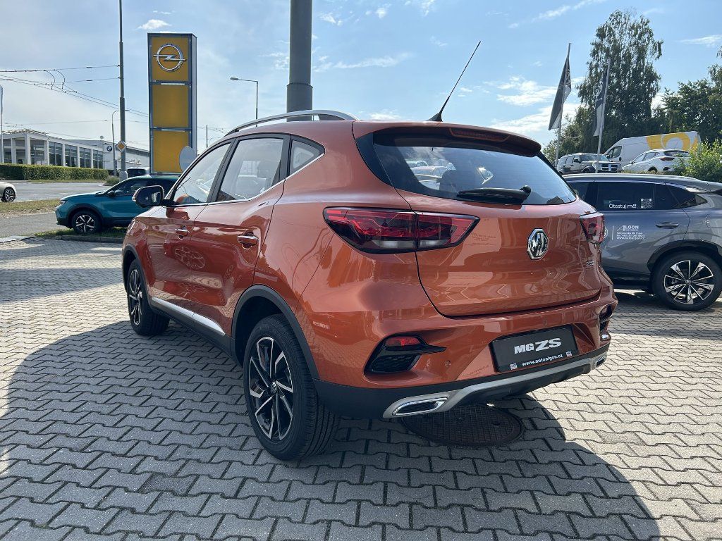 MG ZS, Emotion Plus 1,5i 78kW - fotka 3