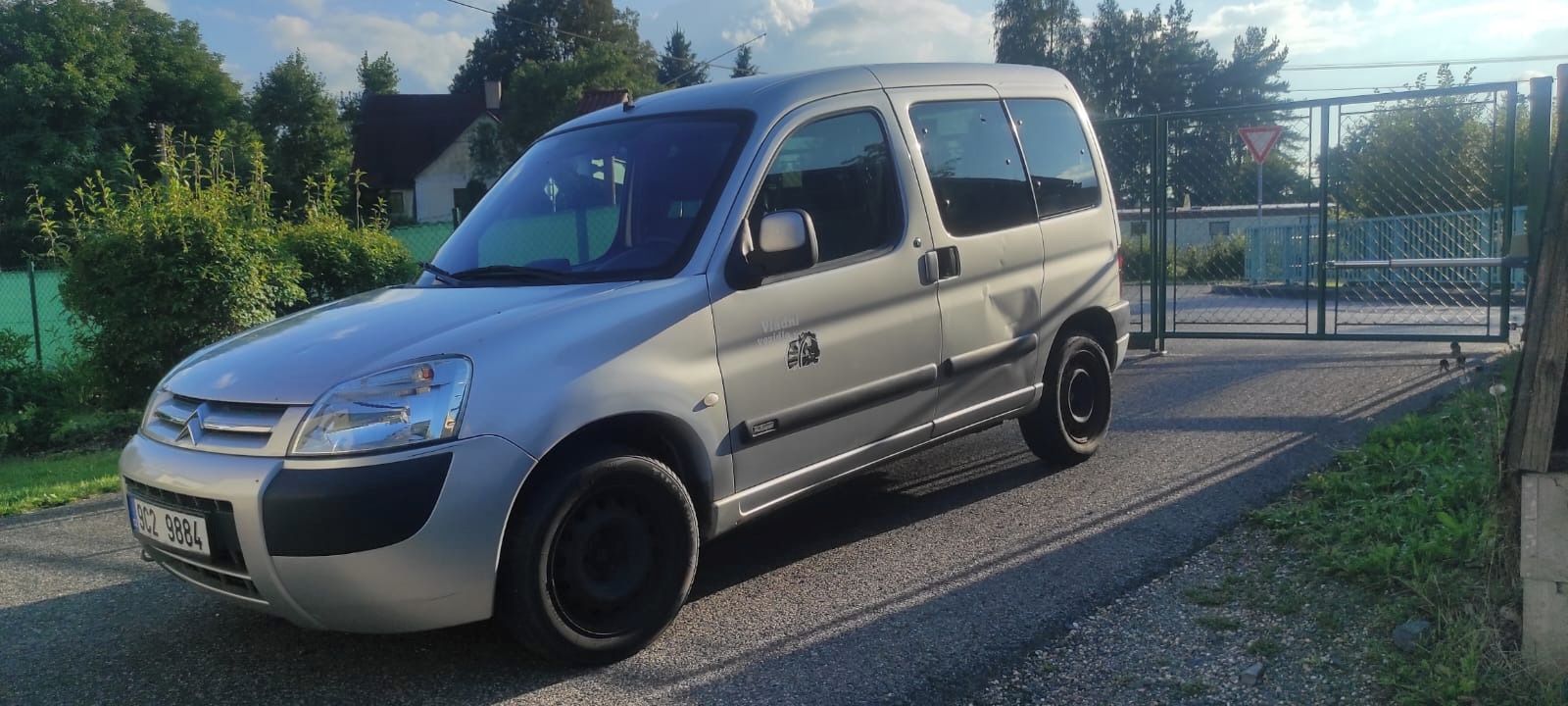 Citroën Berlingo, Vůz s úpravou pro převoz ZTP - fotka 3