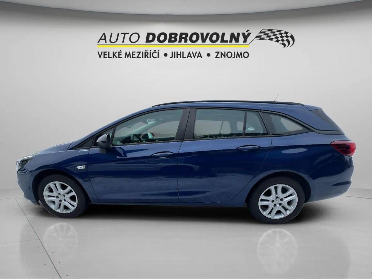 Opel Astra, Edition Sports Tourer F 12 SHT - fotka 4