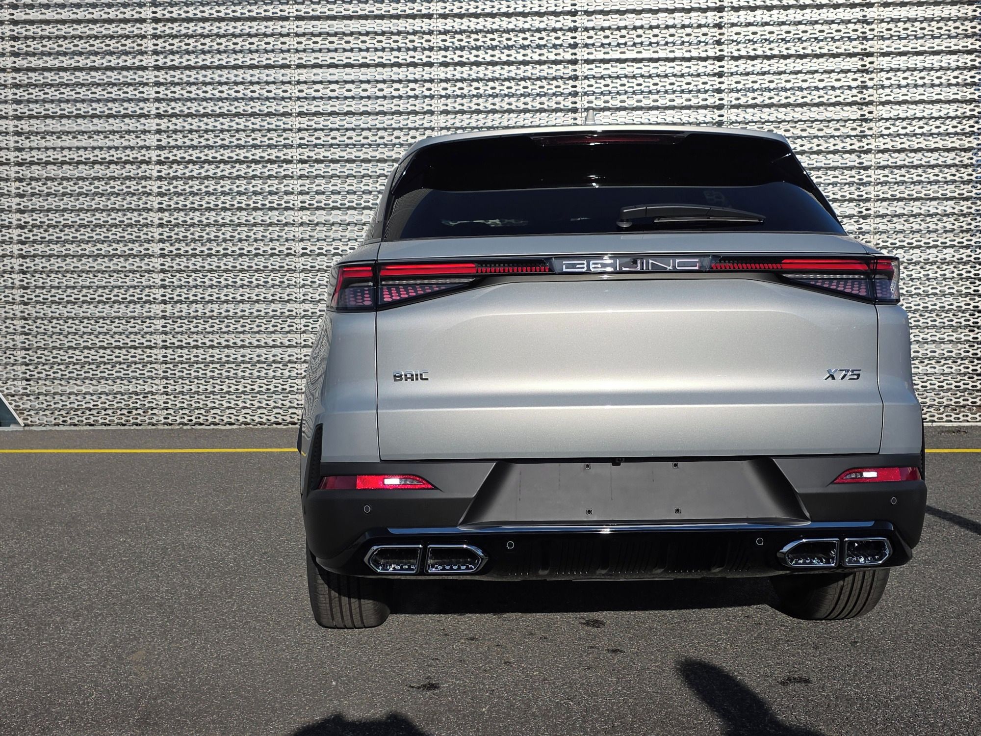 BAIC X75, 1,5T 130kW LUXURY 7DCT 4x2 - fotka 5