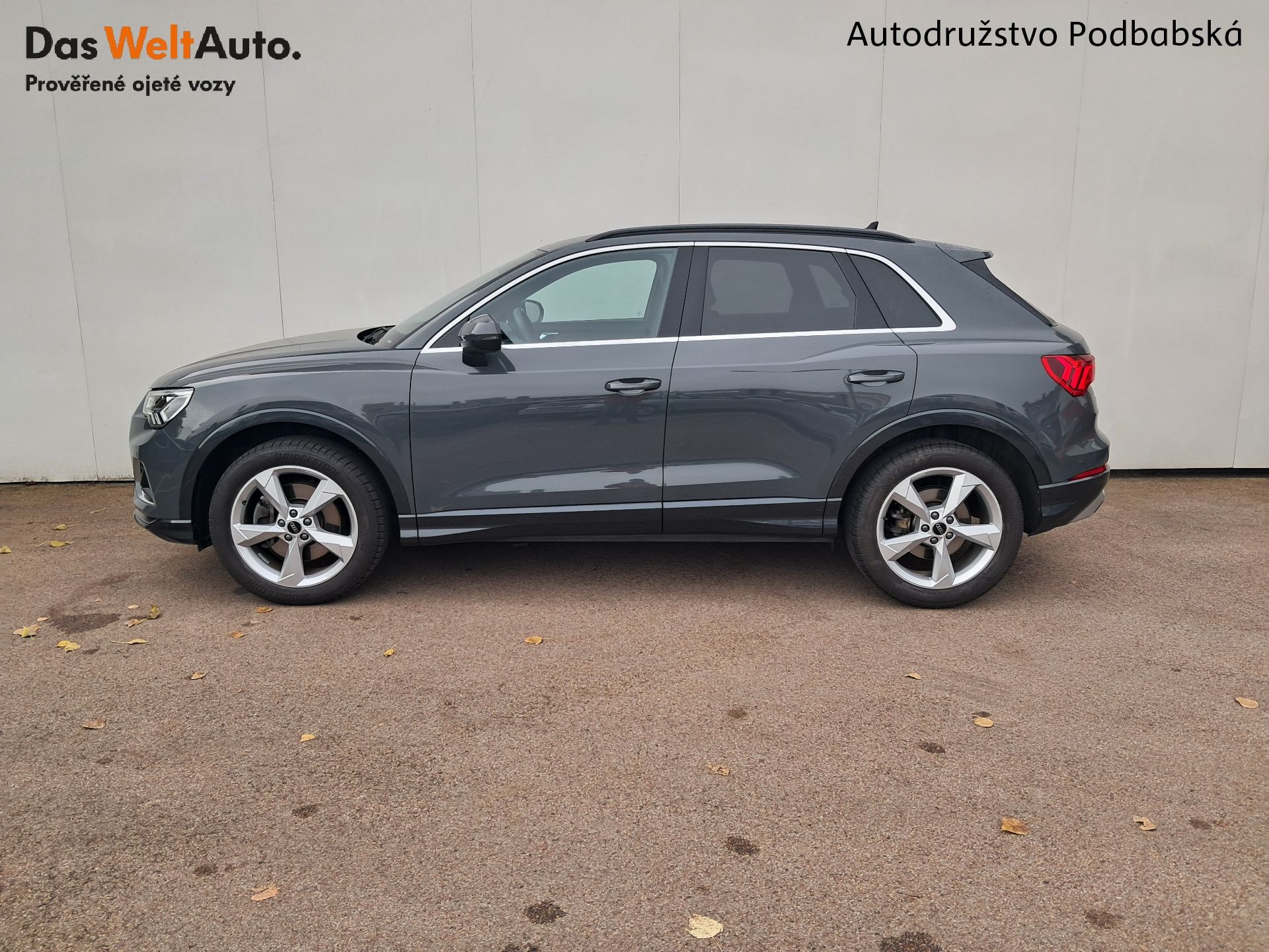 Audi Q3, Audi Q3 ADVANCED 40 S tronic 2 - fotka 3