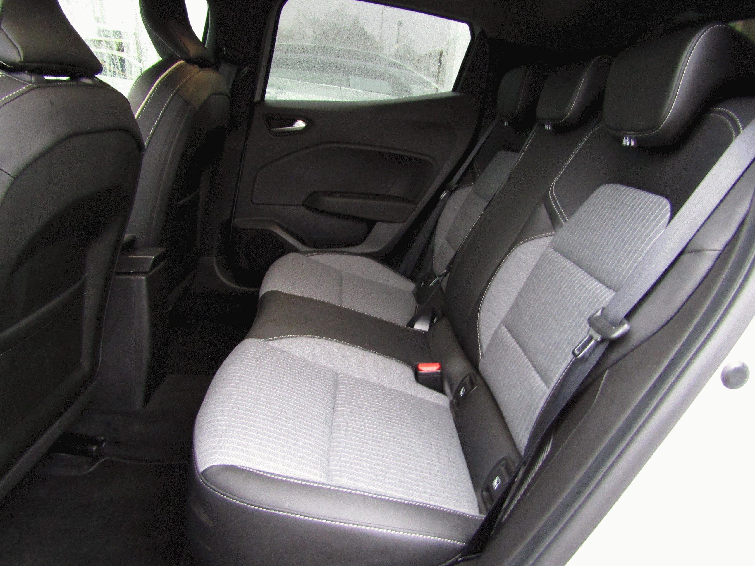 Renault Clio, E-Tech full hybrid 145 Techno - fotka 6