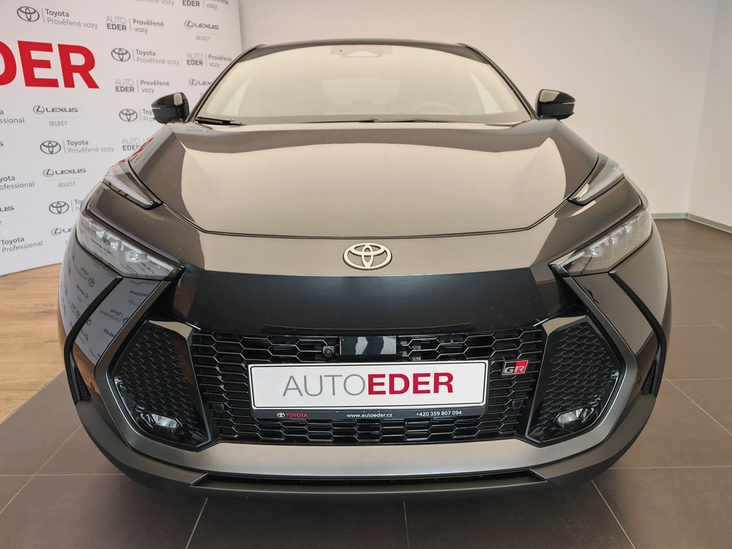 Toyota C-HR, 2.0 PHEV GR SPORT - fotka 2