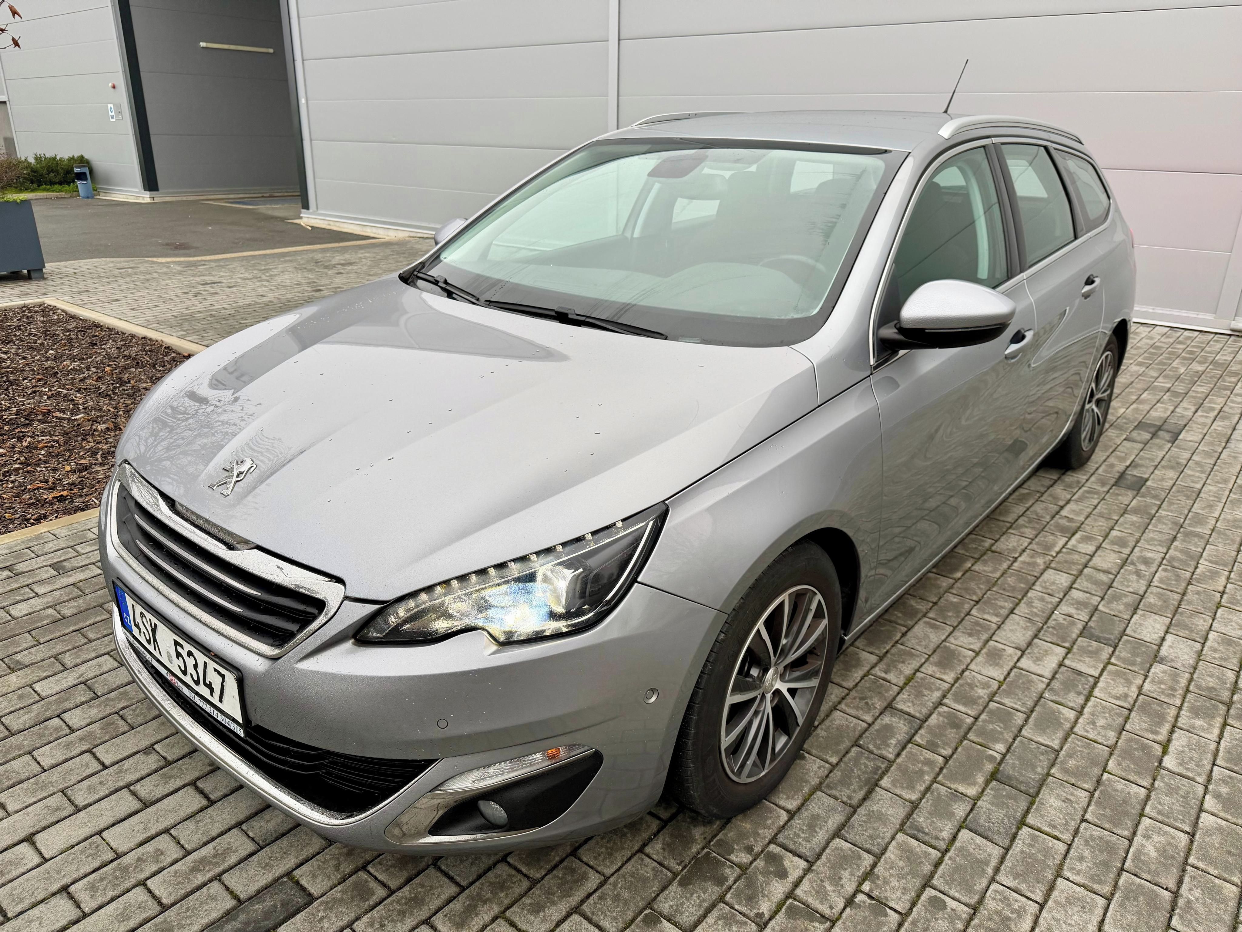 Peugeot 308, 1.6 BLUE HDI ALLURE KOUP. ČR - fotka 3