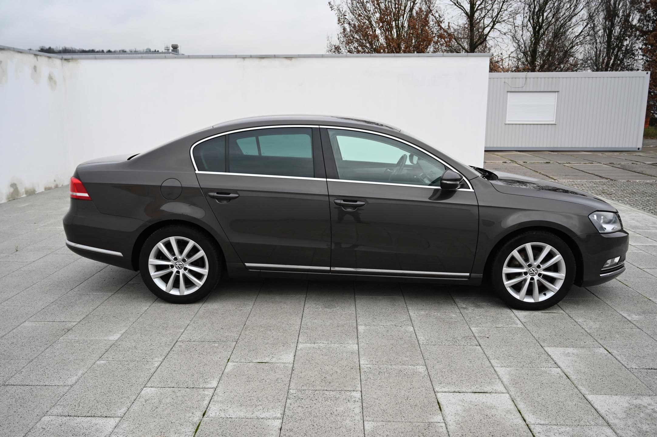 Volkswagen Passat, 2.0TSI 155KW DSG Highline 7/14 - fotka 4