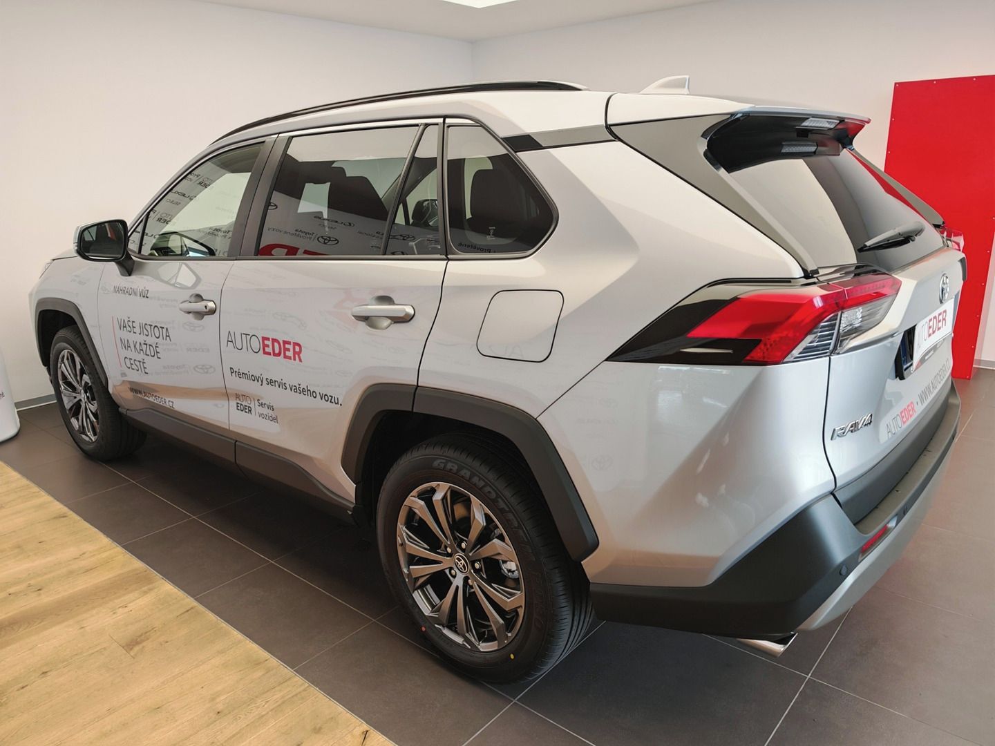 Toyota Rav4, 2.5 Comfort Style 4x4 - fotka 6