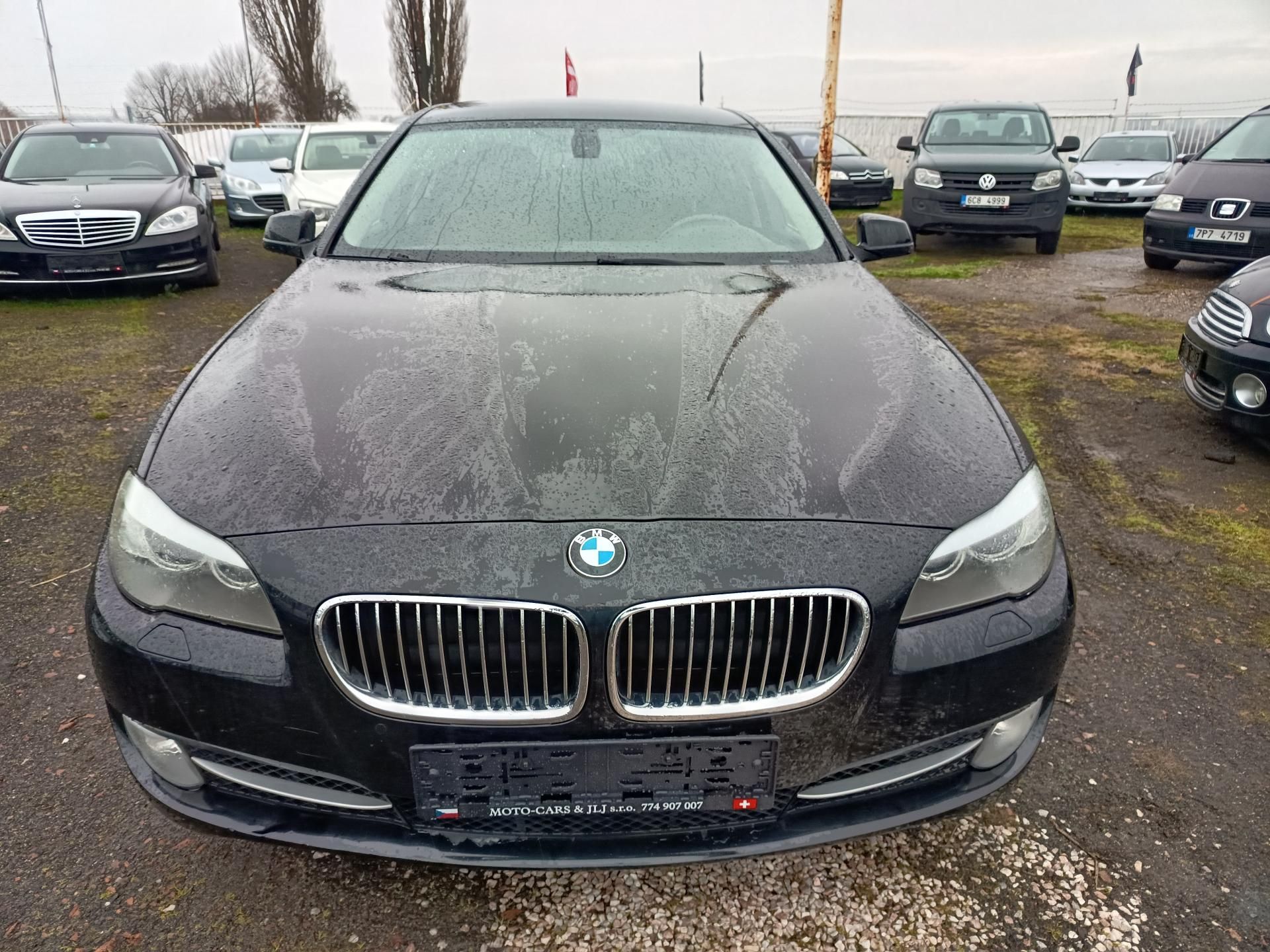 BMW Řada 5, 535i xDrive - fotka 3