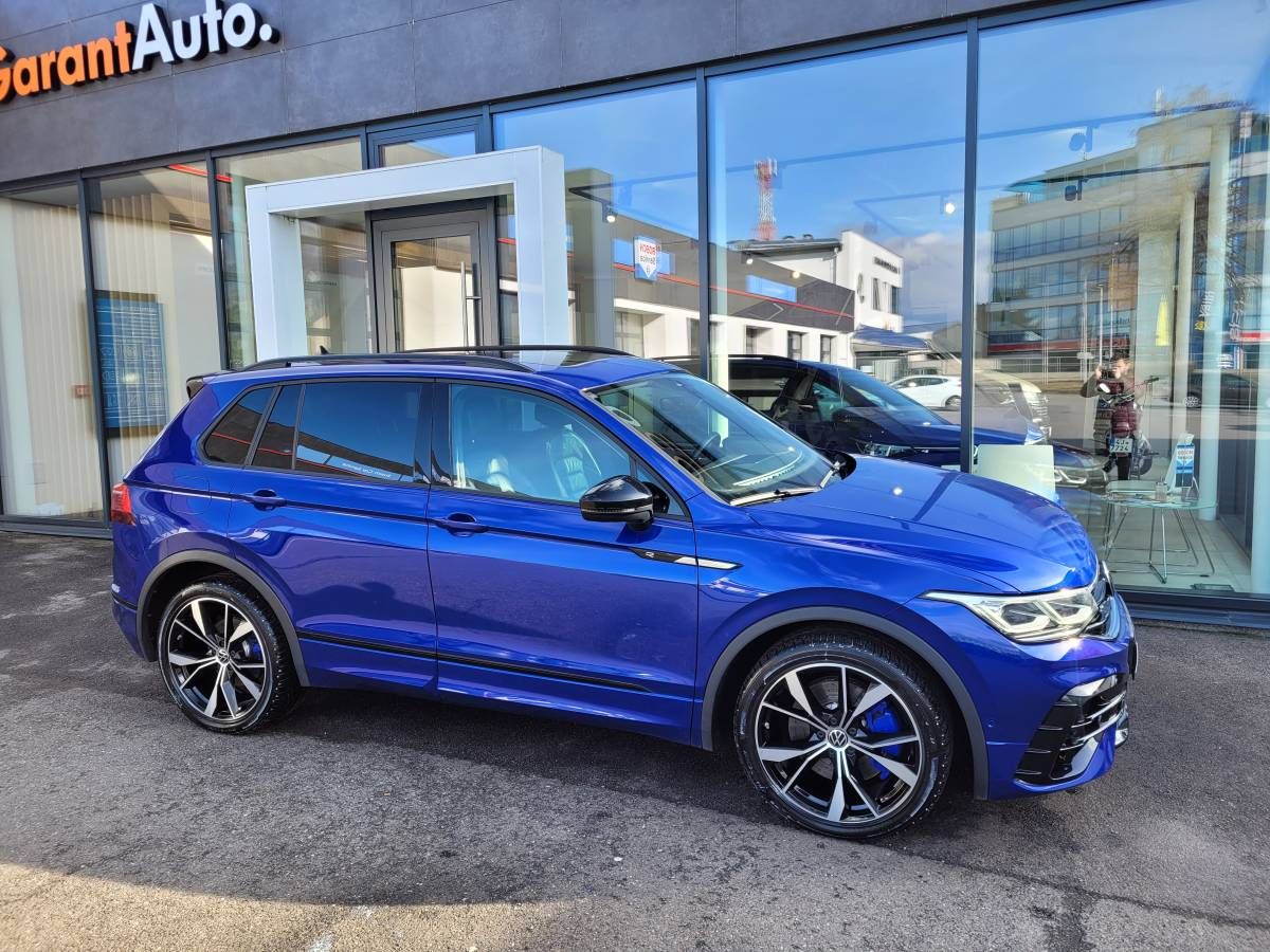 Volkswagen Tiguan, R 2.0 TSI AKRAPOVIČ 235kW - fotka 4