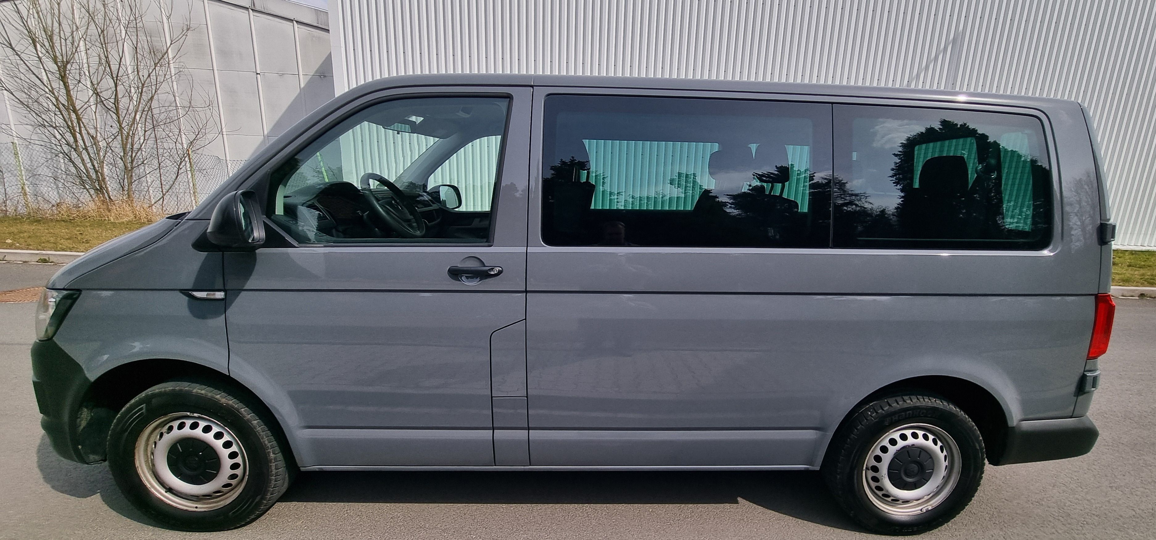 Volkswagen Caravelle, T6 2.0TDI 110kW 8 MÍST - fotka 5