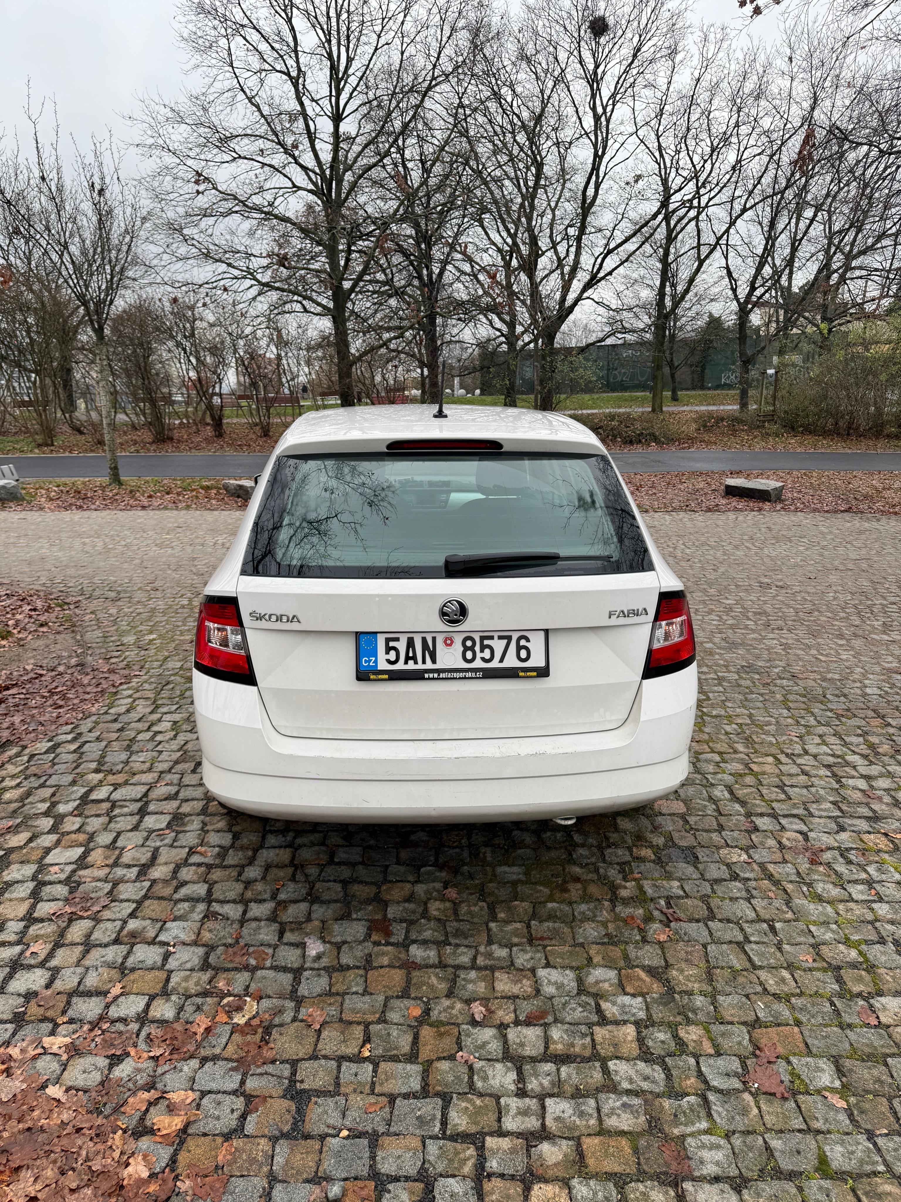 Škoda Fabia, ŠKODA FABIA 1,4 ODPOČET MOŽNÝ - fotka 4