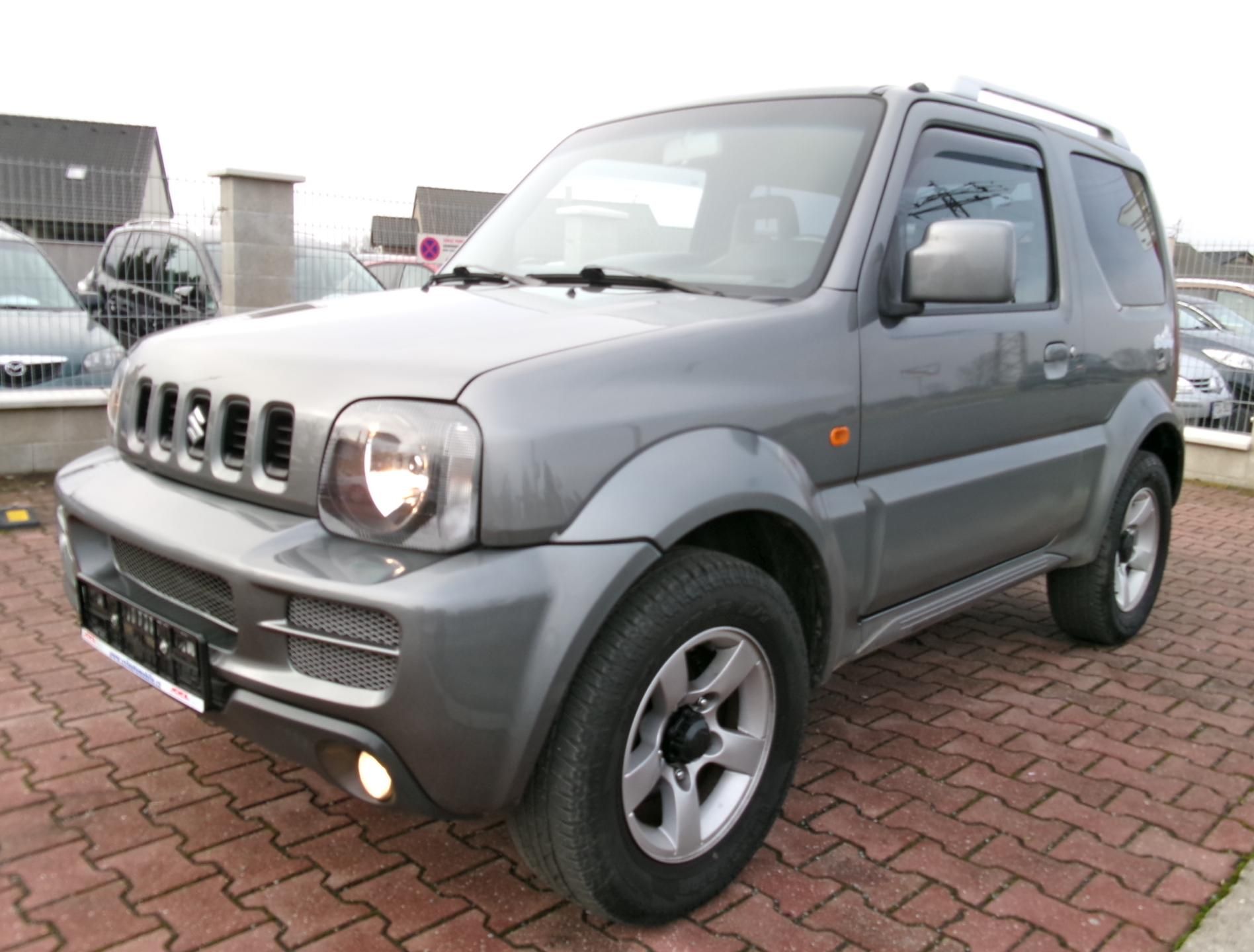 Suzuki Jimny, 1,3i KLIMA ALU VÝHŘEV TAŽNÉ - fotka 3