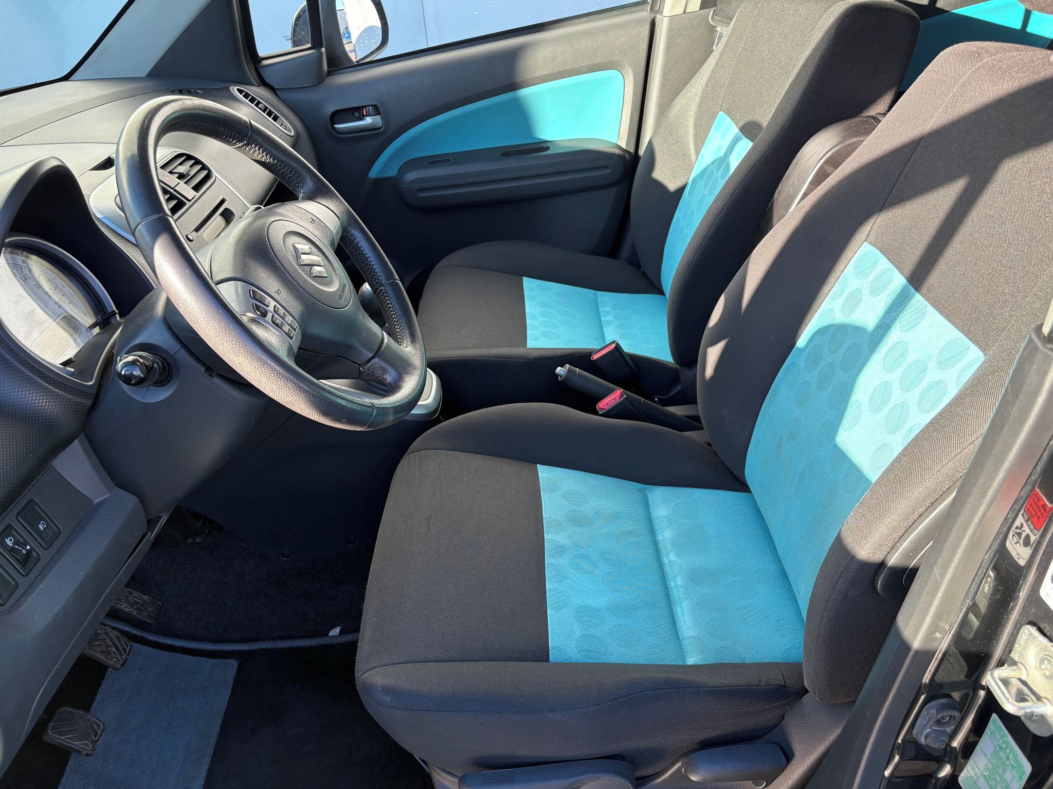 Suzuki Splash, 1.0, 48kW, Klima, Výhřevy - fotka 6