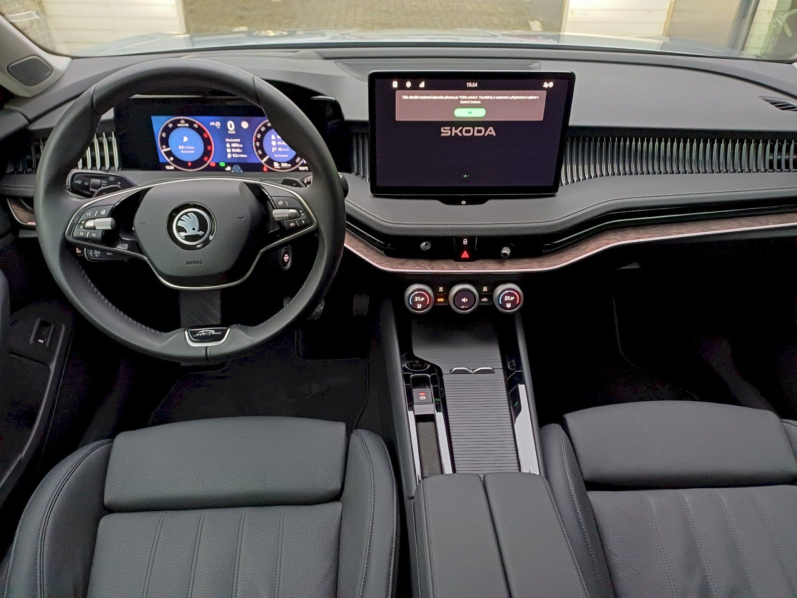 Škoda Superb, Combi L&K DSG TDI 2.0 / 110 kW - fotka 5