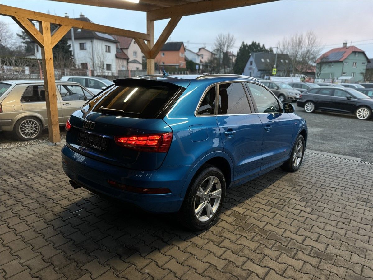 Audi Q3, 2,0 TDi 135kW QUATTRO S-LINE - fotka 4