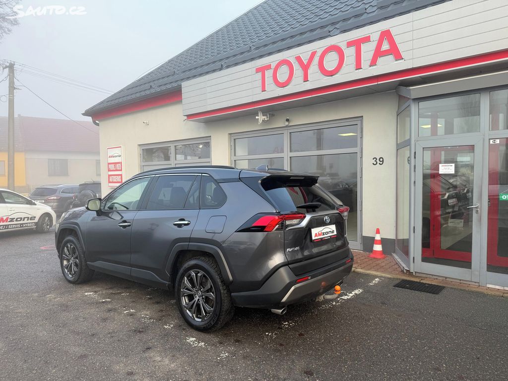 Toyota Rav4, fotka 10