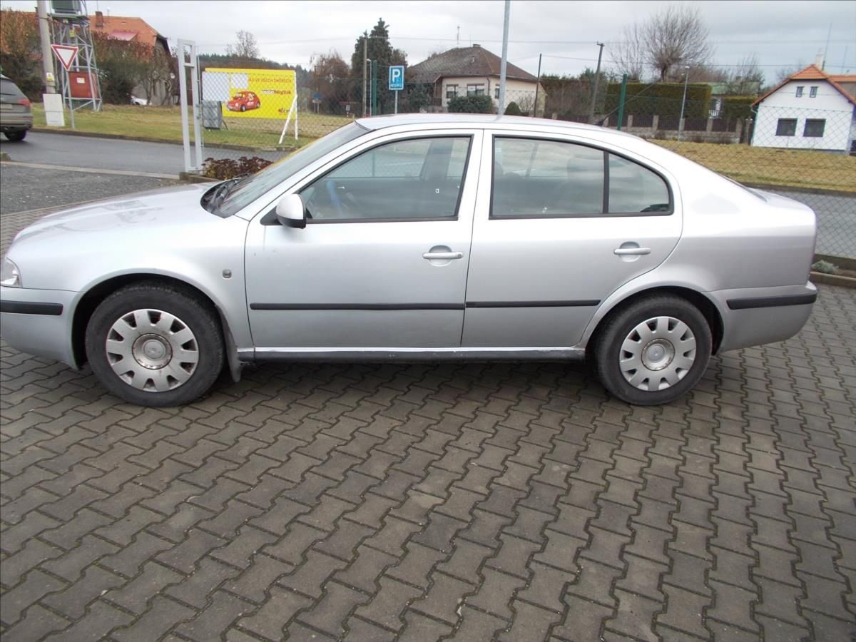 Škoda Octavia, 1,9 TDI ČR KLIMA NOVÁ STK NOVÉ - fotka 4