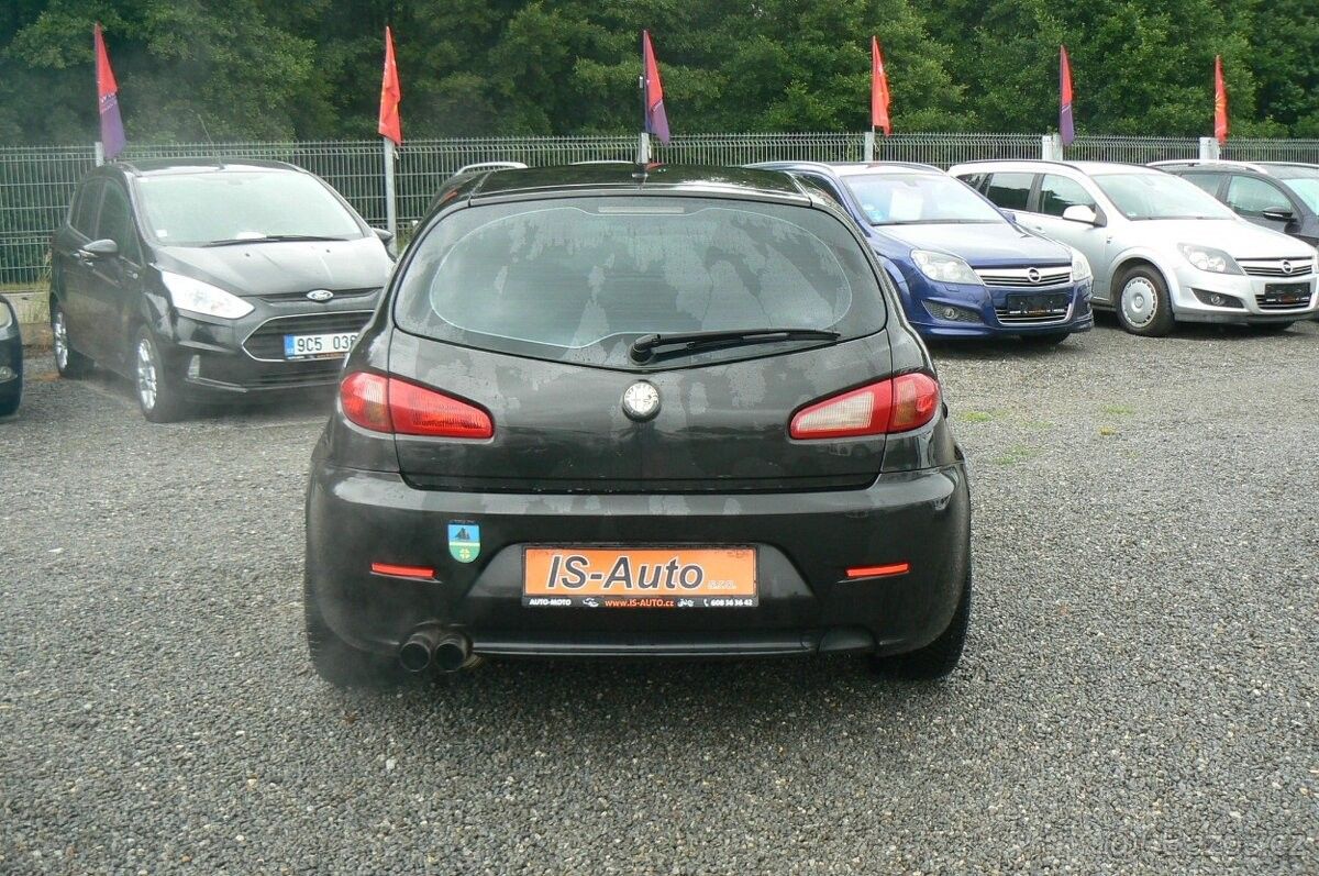 Alfa Romeo 147, 1,6 - fotka 5
