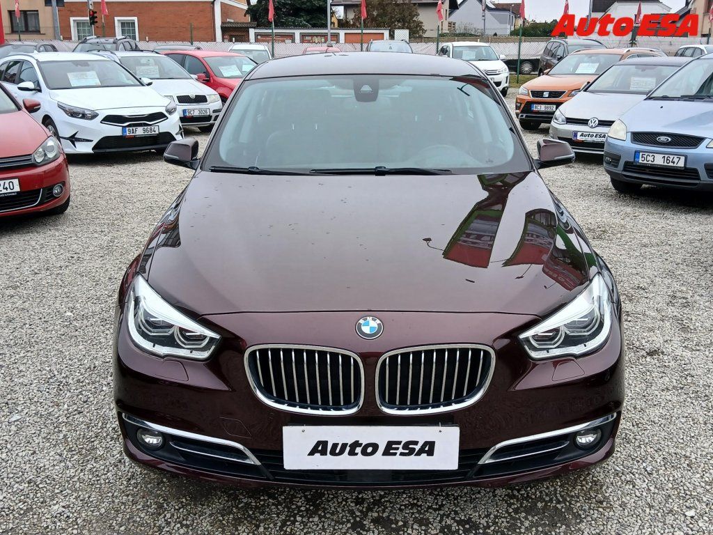 BMW Řada 5, 3.0 d GT 530xDrive,1.maj - fotka 2
