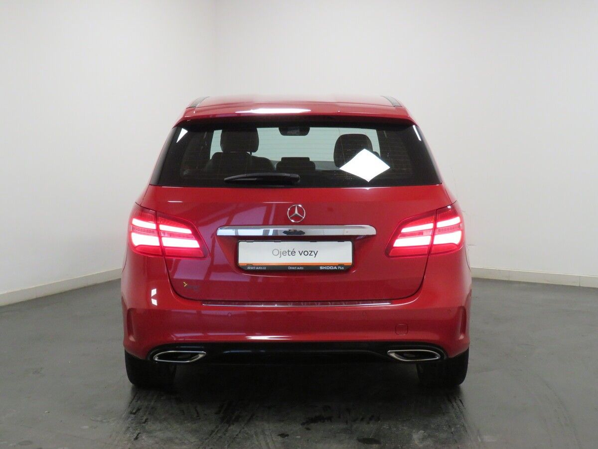 Mercedes-Benz Třídy B, 2.0 155kW 4MATIC DCT - fotka 6