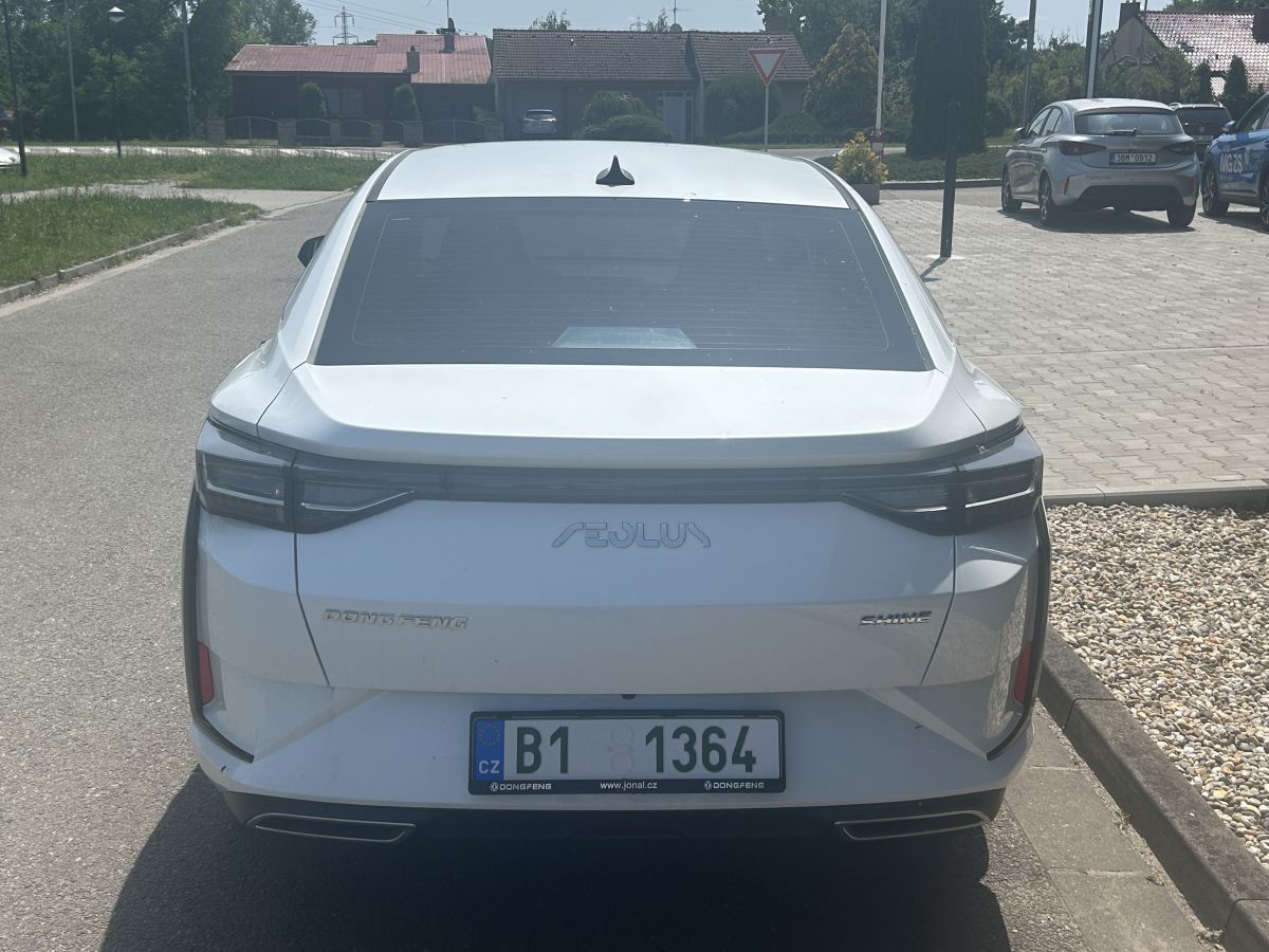Dongfeng Shine - fotka 5