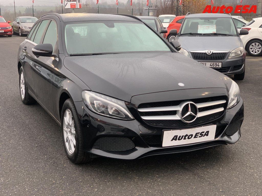 Mercedes-Benz Třídy C, 2.2 CDi C 220d,ČR,AT